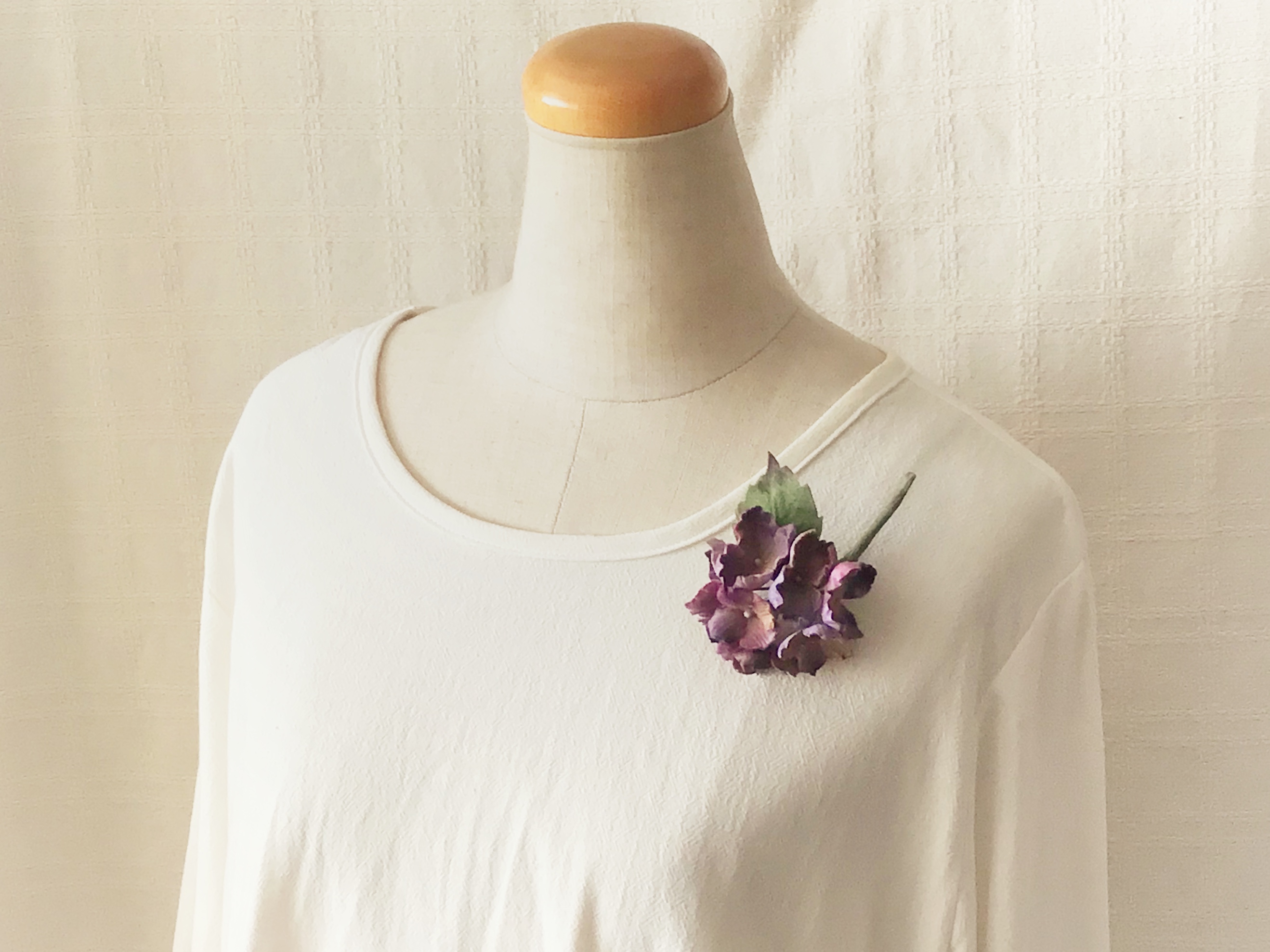 染め花の秋色紫陽花のコサージュ パープル Iichi ハンドメイド クラフト作品 手仕事品の通販