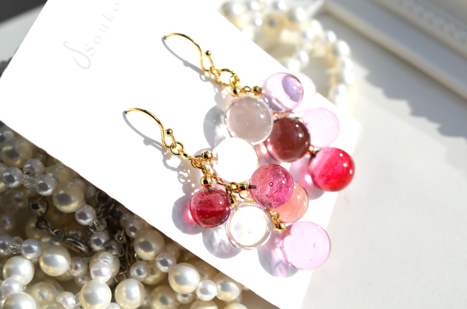 Pink Ballアシンメトリーピアス イヤリング ショートver Iichi ハンドメイド クラフト作品 手仕事品の通販