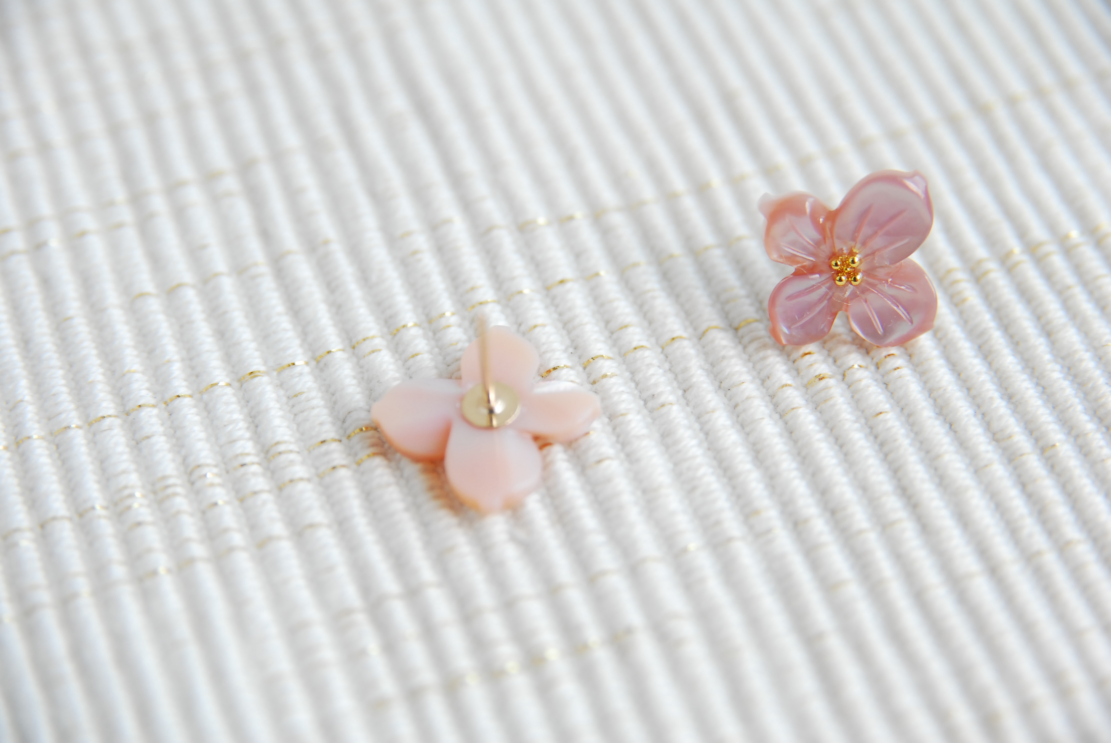4枚の花弁のお花のスタッドピアス ピンク 14kgf Iichi ハンドメイド クラフト作品 手仕事品の通販 4枚の花弁のお花のスタッドピアス ピンク 14kgf Iichi ハンドメイド クラフト作品 手仕事品の通販