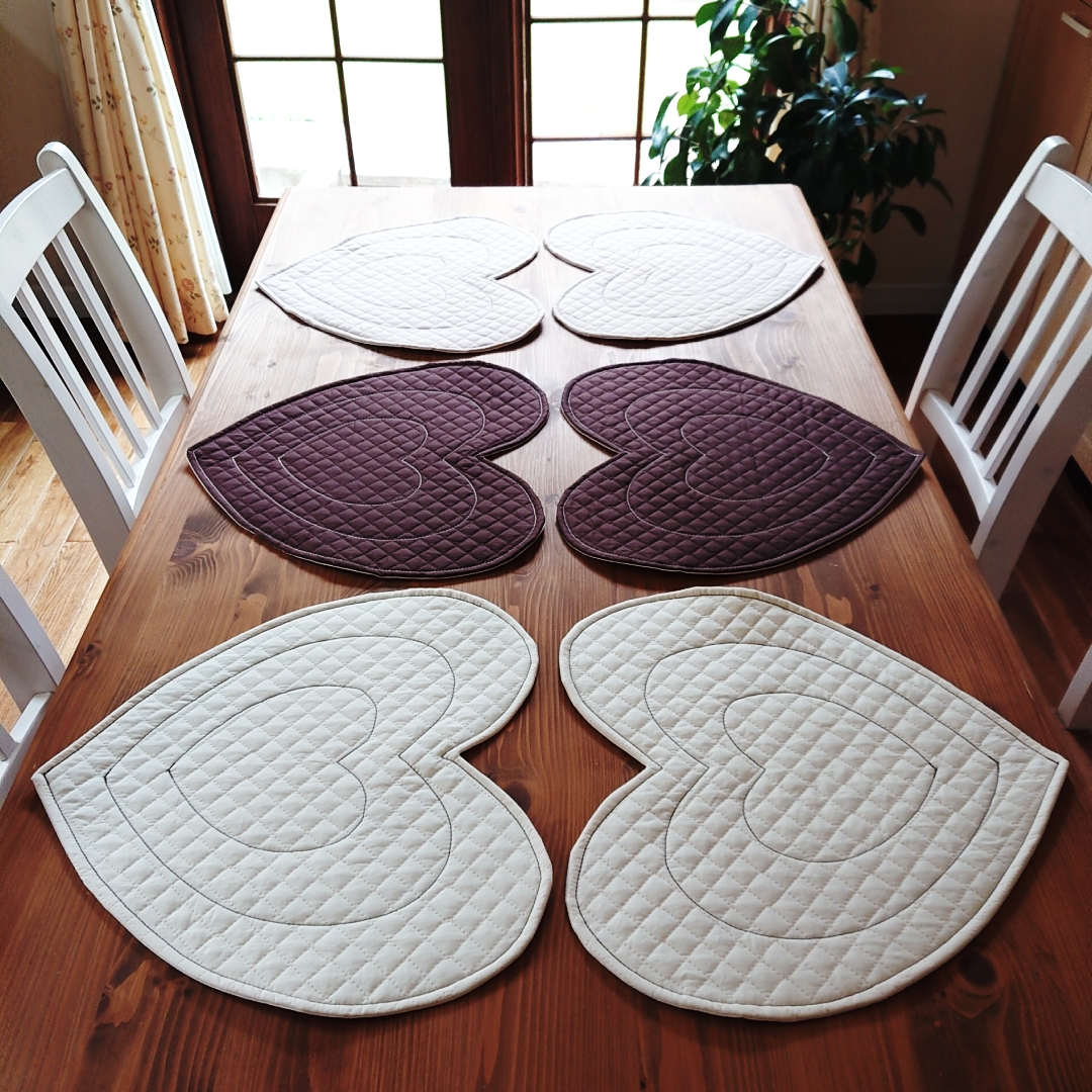 専用 ハート型のキルティングランチョンマット Iichi ハンドメイド クラフト作品 手仕事品の通販