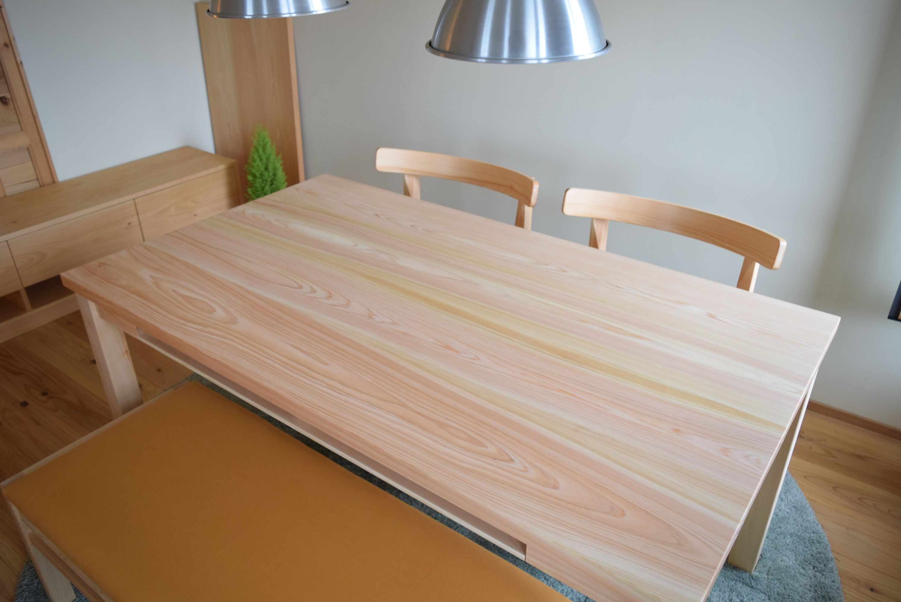 国産ひのき無垢材 棚付きダイニングテーブルw160 ウレタン塗装 Iichi ハンドメイド クラフト作品 手仕事品の通販