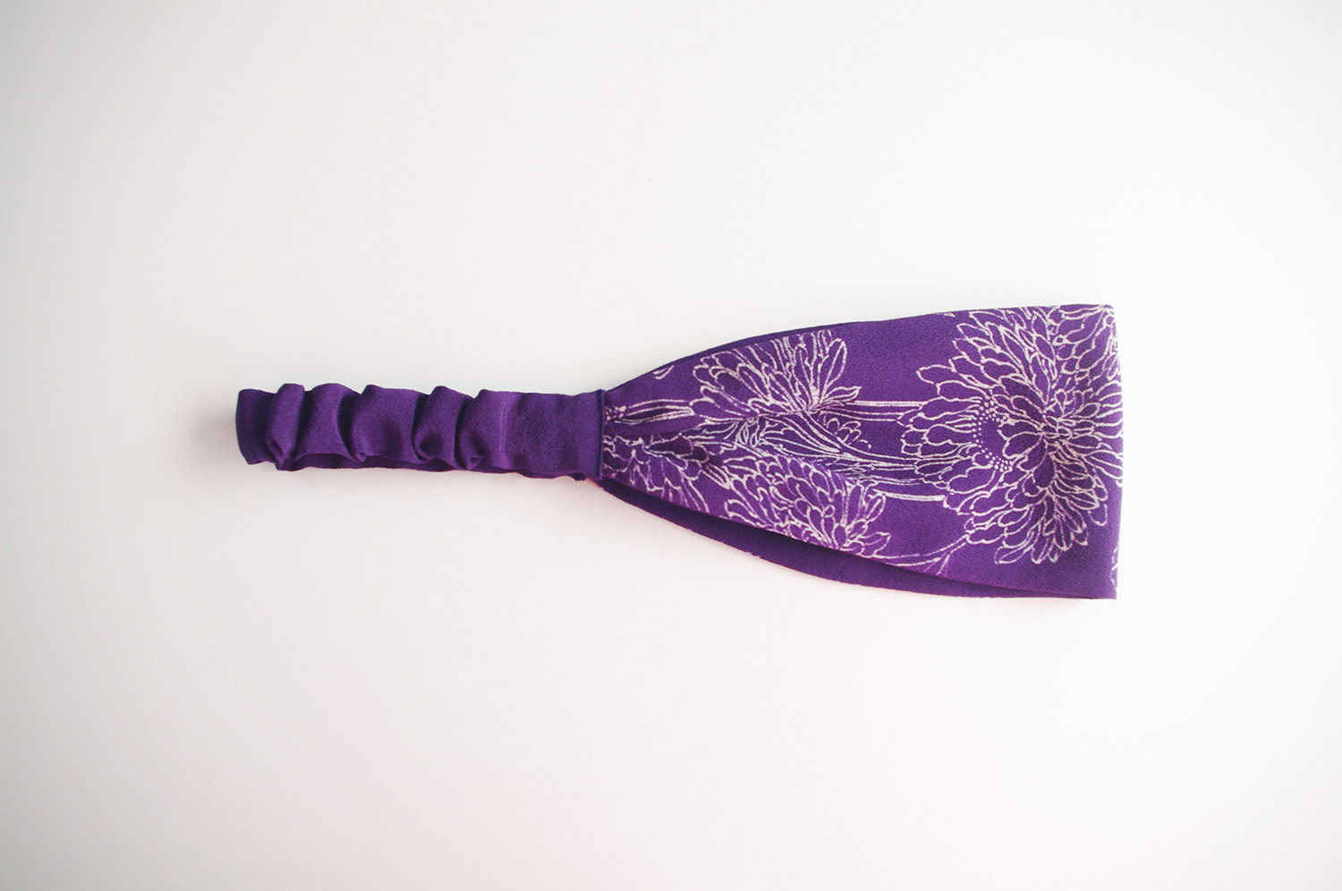 着物リメイク ヘアバンド 紫 菊の花 Iichi ハンドメイド クラフト作品 手仕事品の通販
