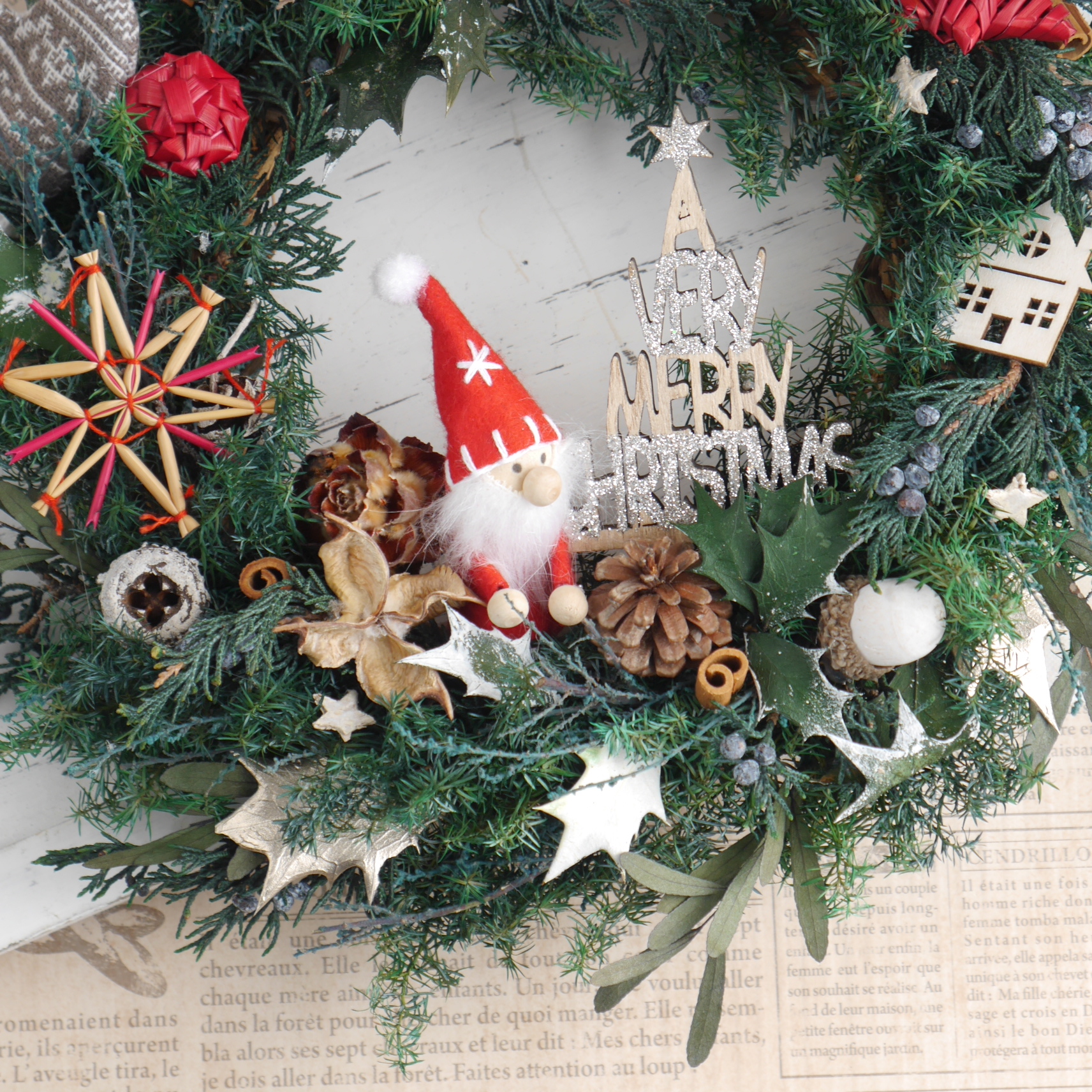 小人と手ぶくろのクリスマスリース 赤い小人 Iichi ハンドメイド クラフト作品 手仕事品の通販