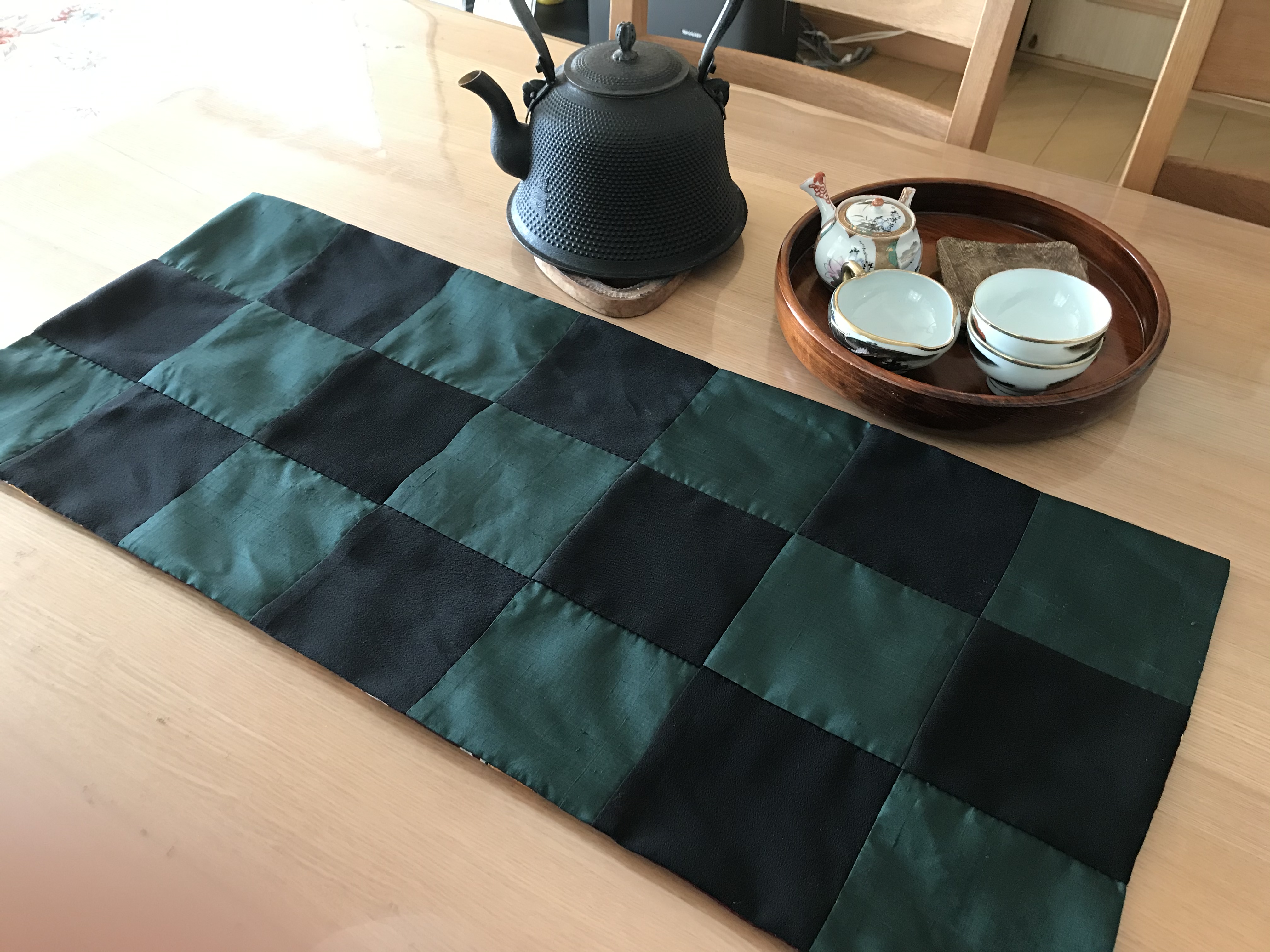 ヴィンテージ着物からテーブルセンターへ 市松模様 Iichi ハンドメイド クラフト作品 手仕事品の通販