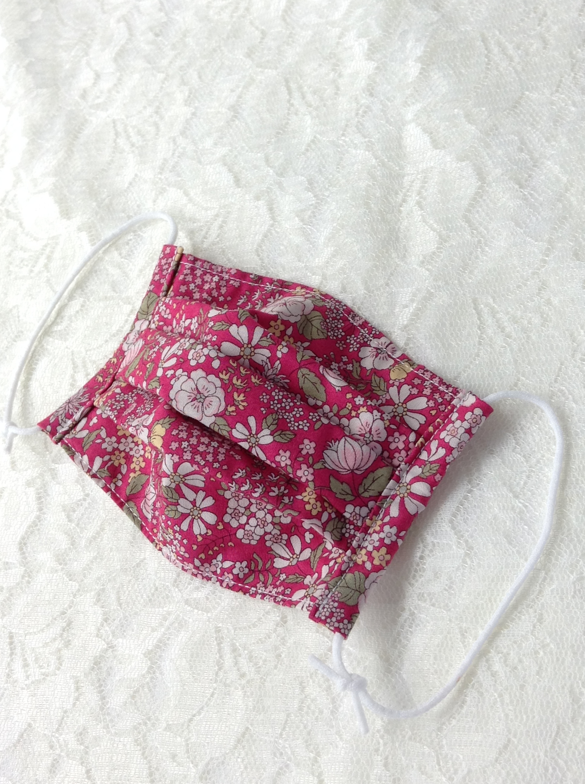 かわいい花柄プリーツマスク 子供サイズ Iichi ハンドメイド クラフト作品 手仕事品の通販