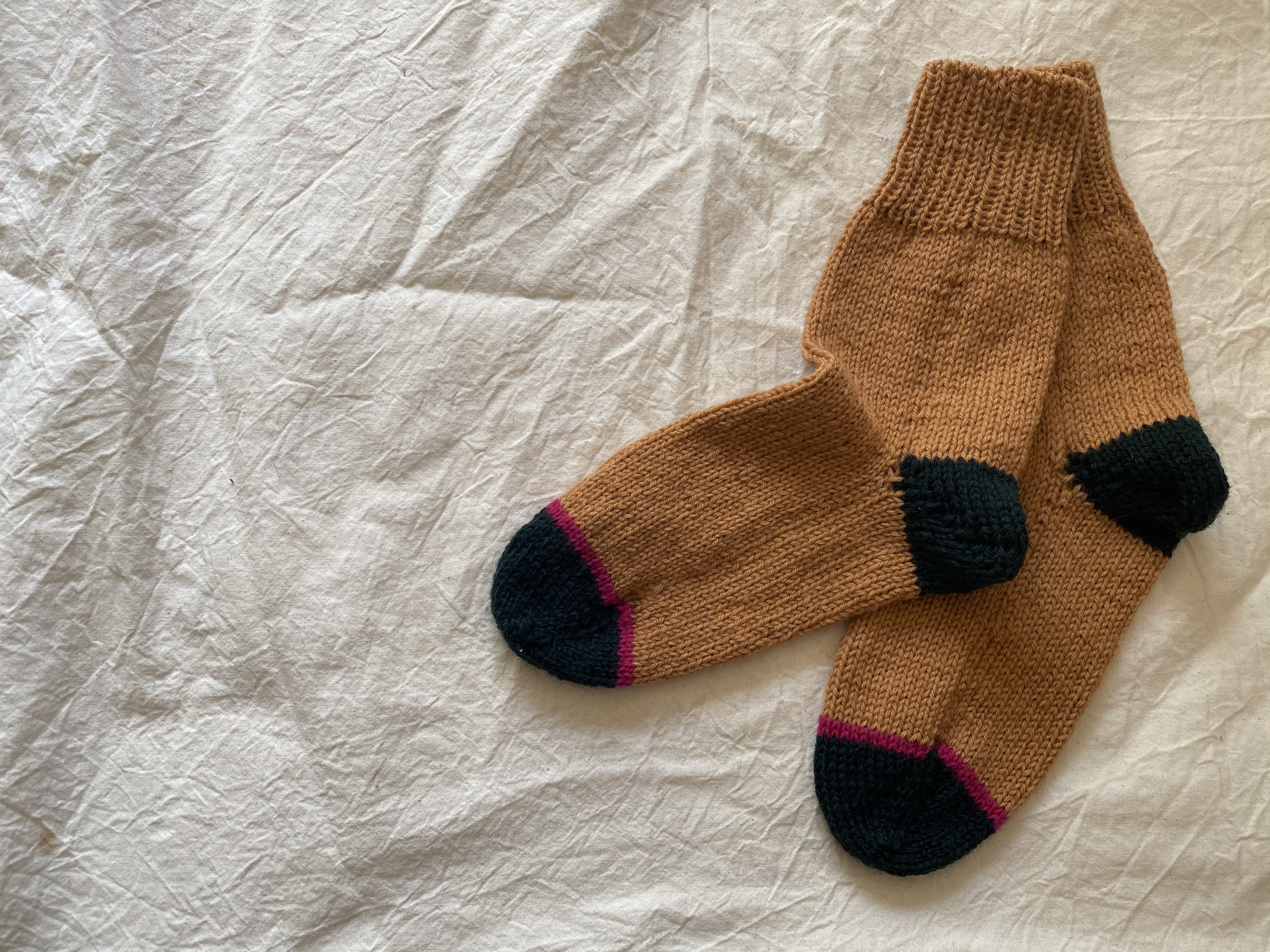 手編みの靴下 ピンクライン Iichi ハンドメイド クラフト作品 手仕事品の通販
