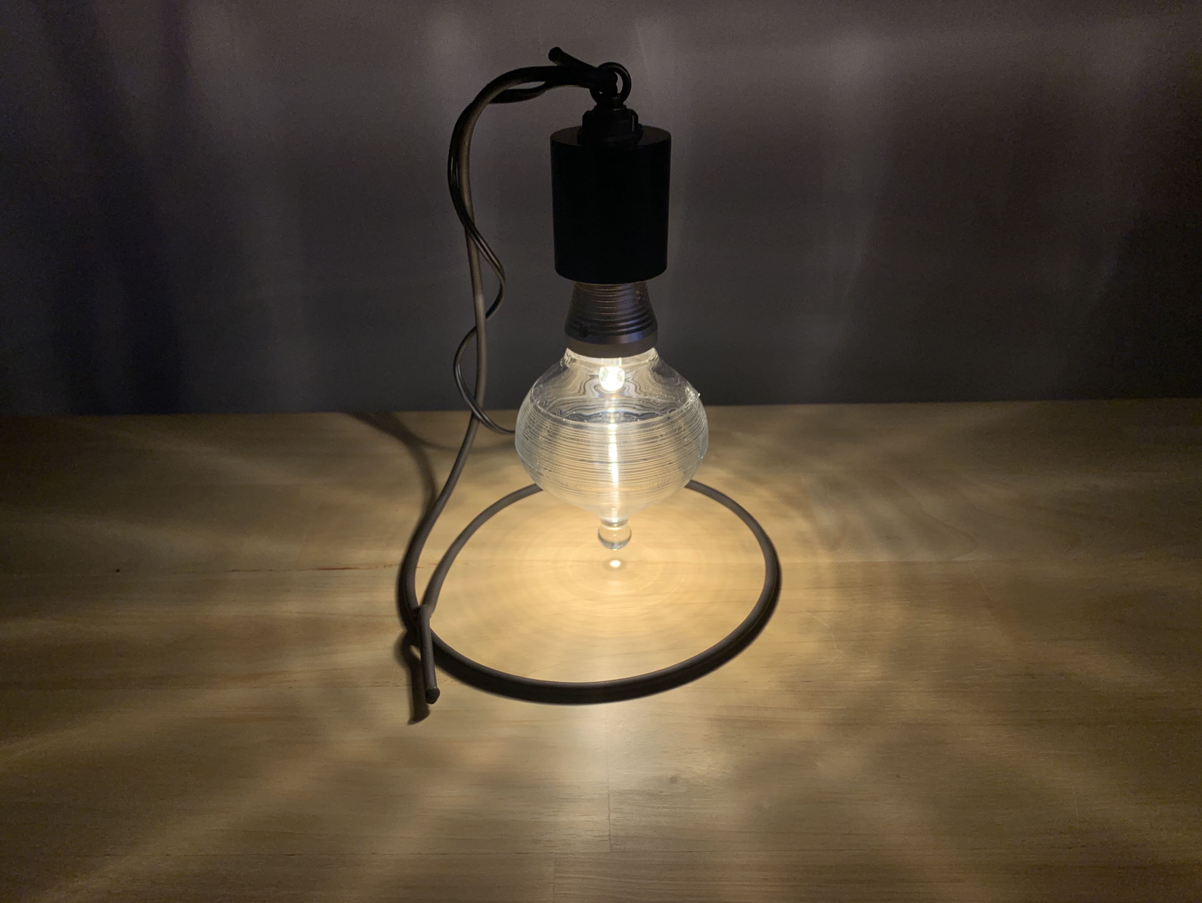 イアンスタンド 雫led電球 Iichi ハンドメイド クラフト作品 手仕事品の通販
