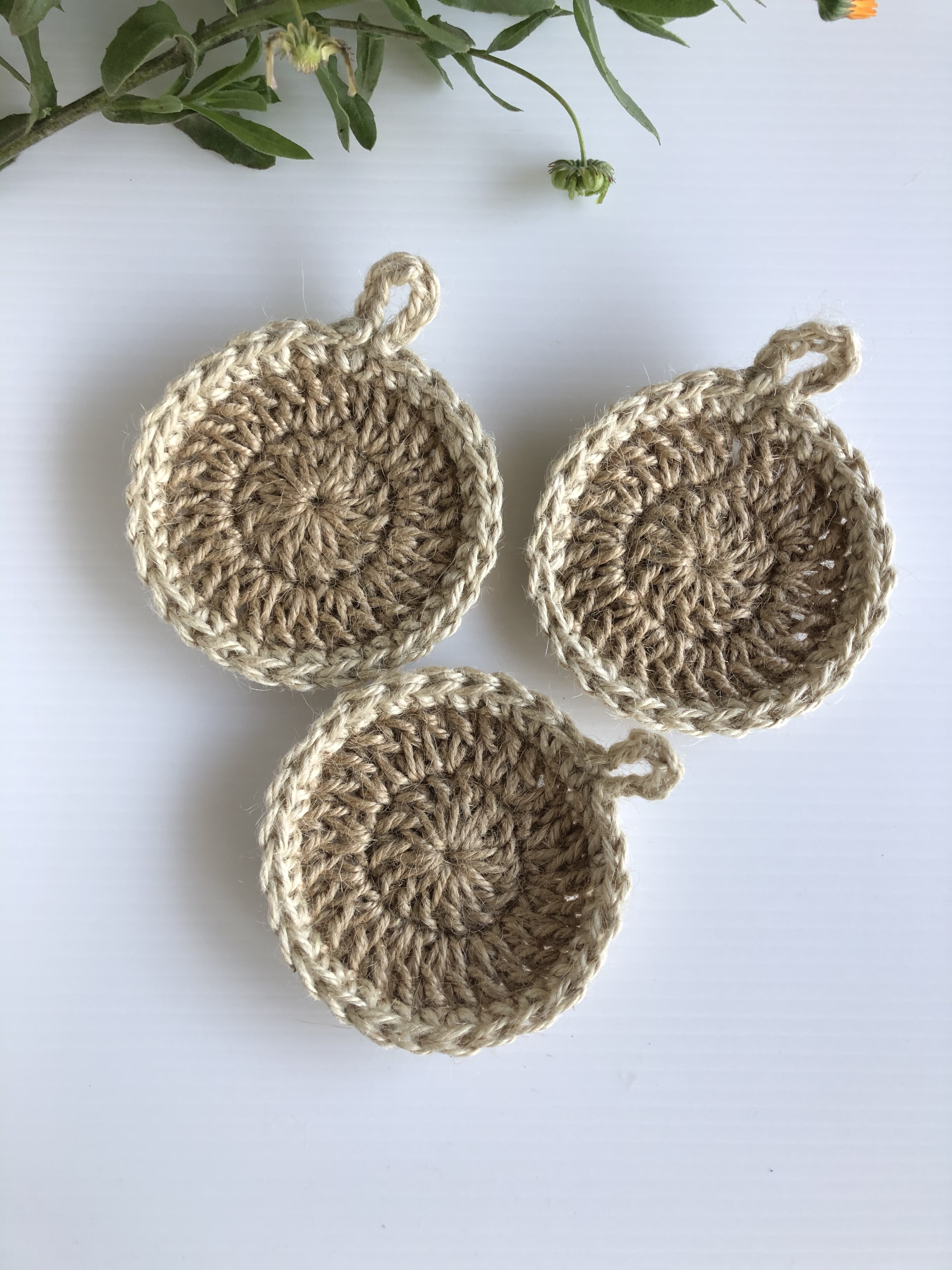 麻紐コースター 麻紐たわし ナチュラル バイカラー 3枚セット Iichi ハンドメイド クラフト作品 手仕事品の通販