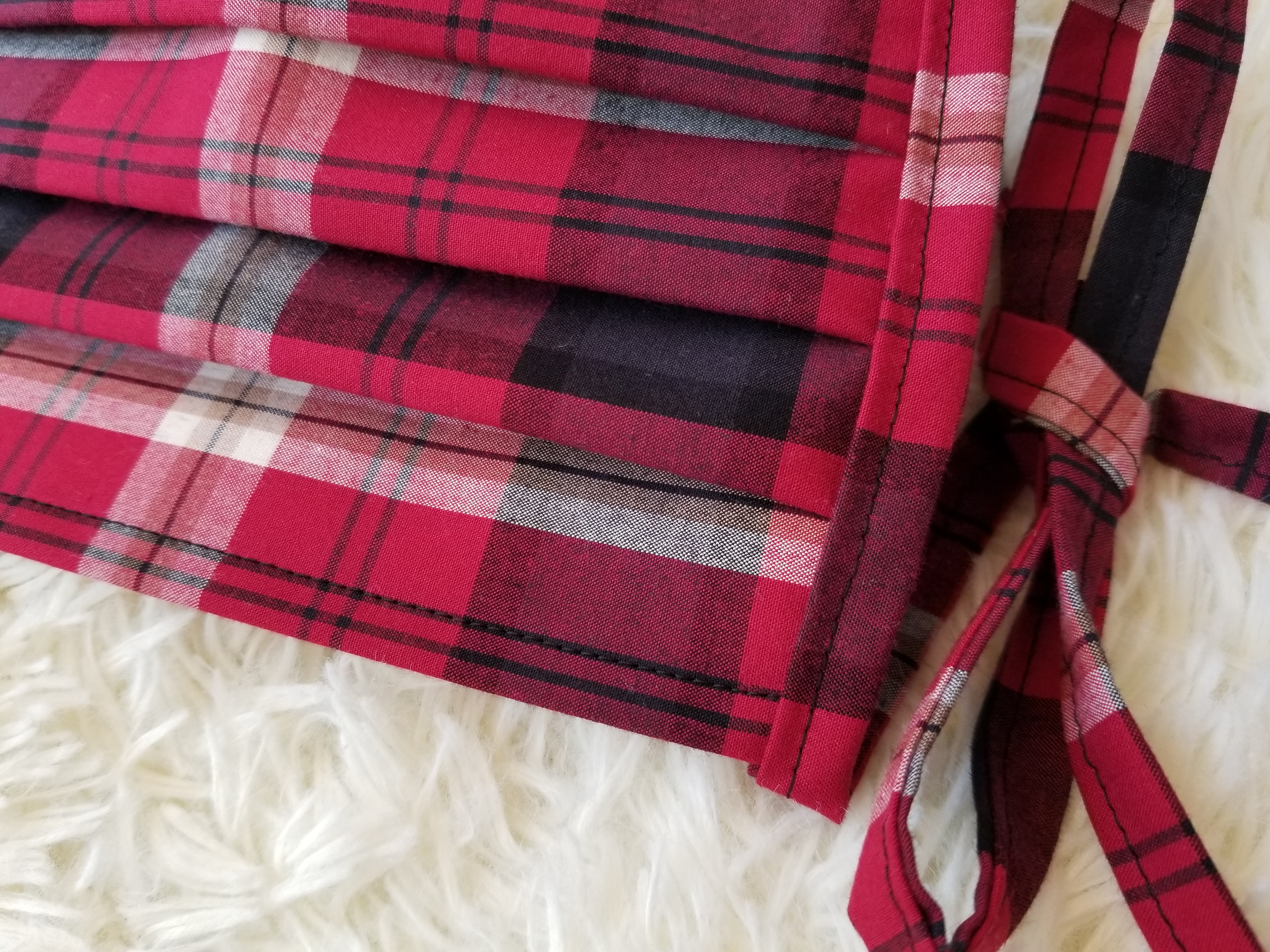 赤 チェック ロングリボン プリーツ 紗栄子ちゃん マスク Iichi ハンドメイド クラフト作品 手仕事品の通販