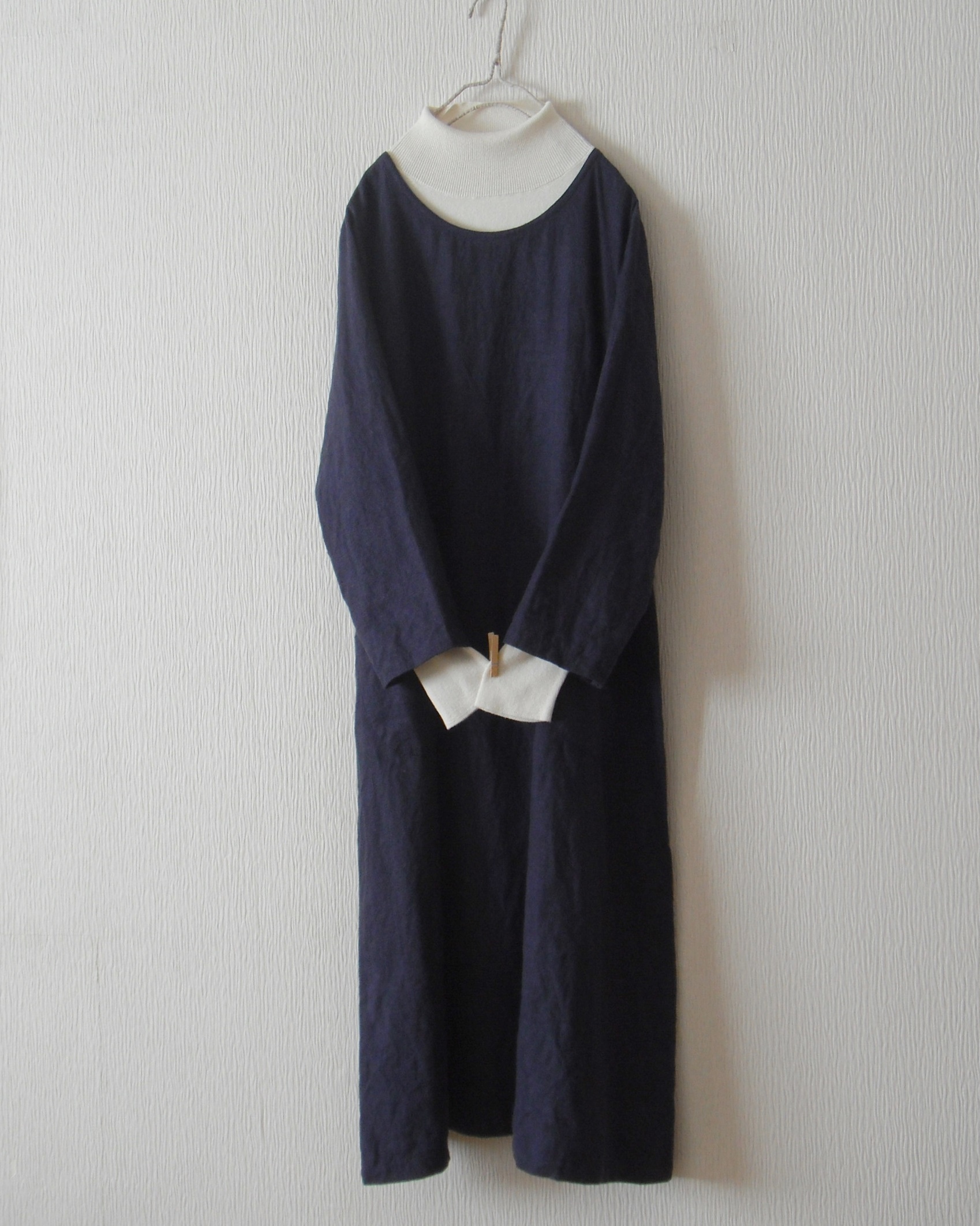 冬リネンのワンピース 紺色 Iichi ハンドメイド クラフト作品 手仕事品の通販