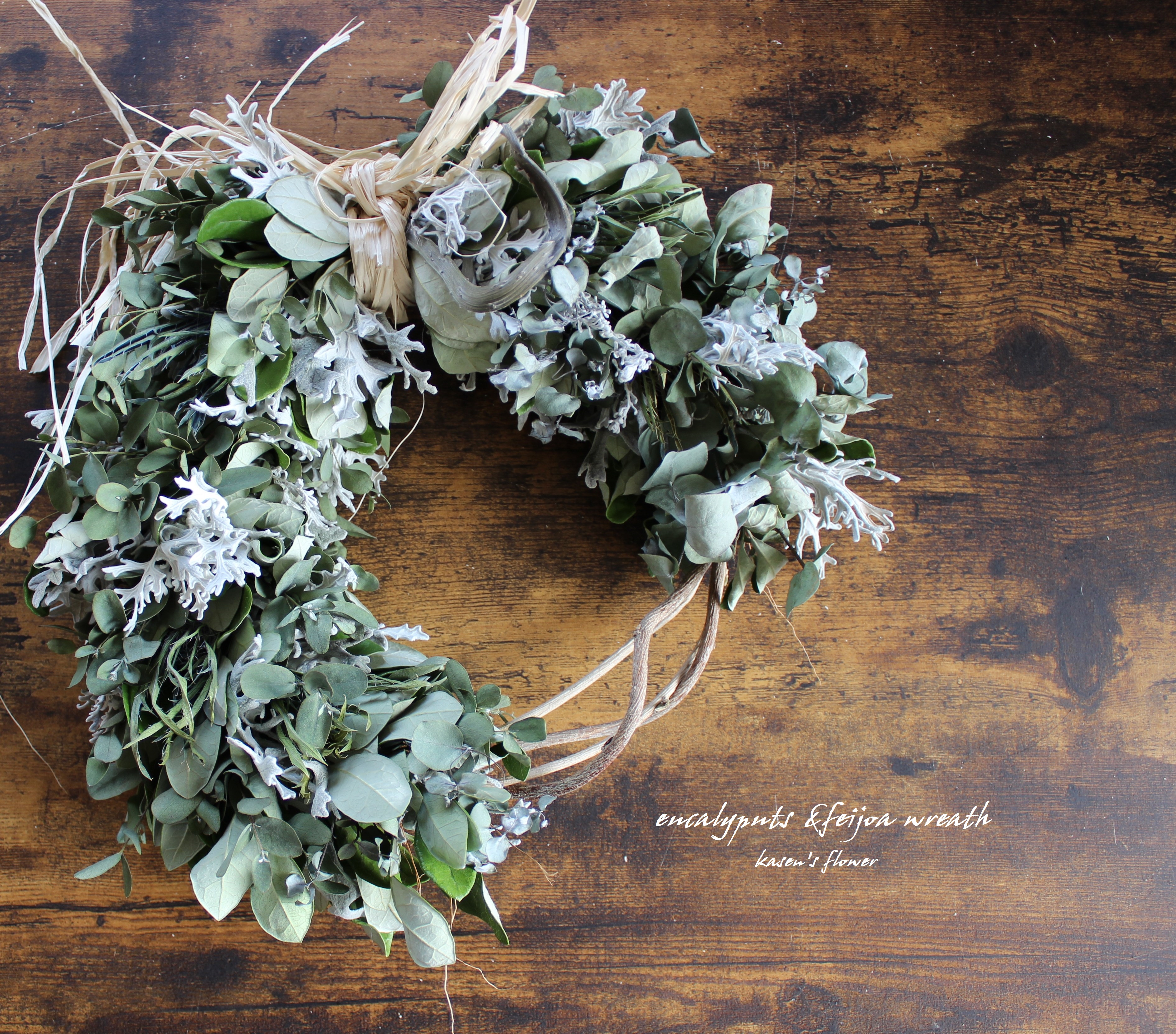 ユーカリとフェイジョアのリース 冬リース ナチュラル ドライフラワー クリスマス Iichi ハンドメイド クラフト作品 手仕事品の通販