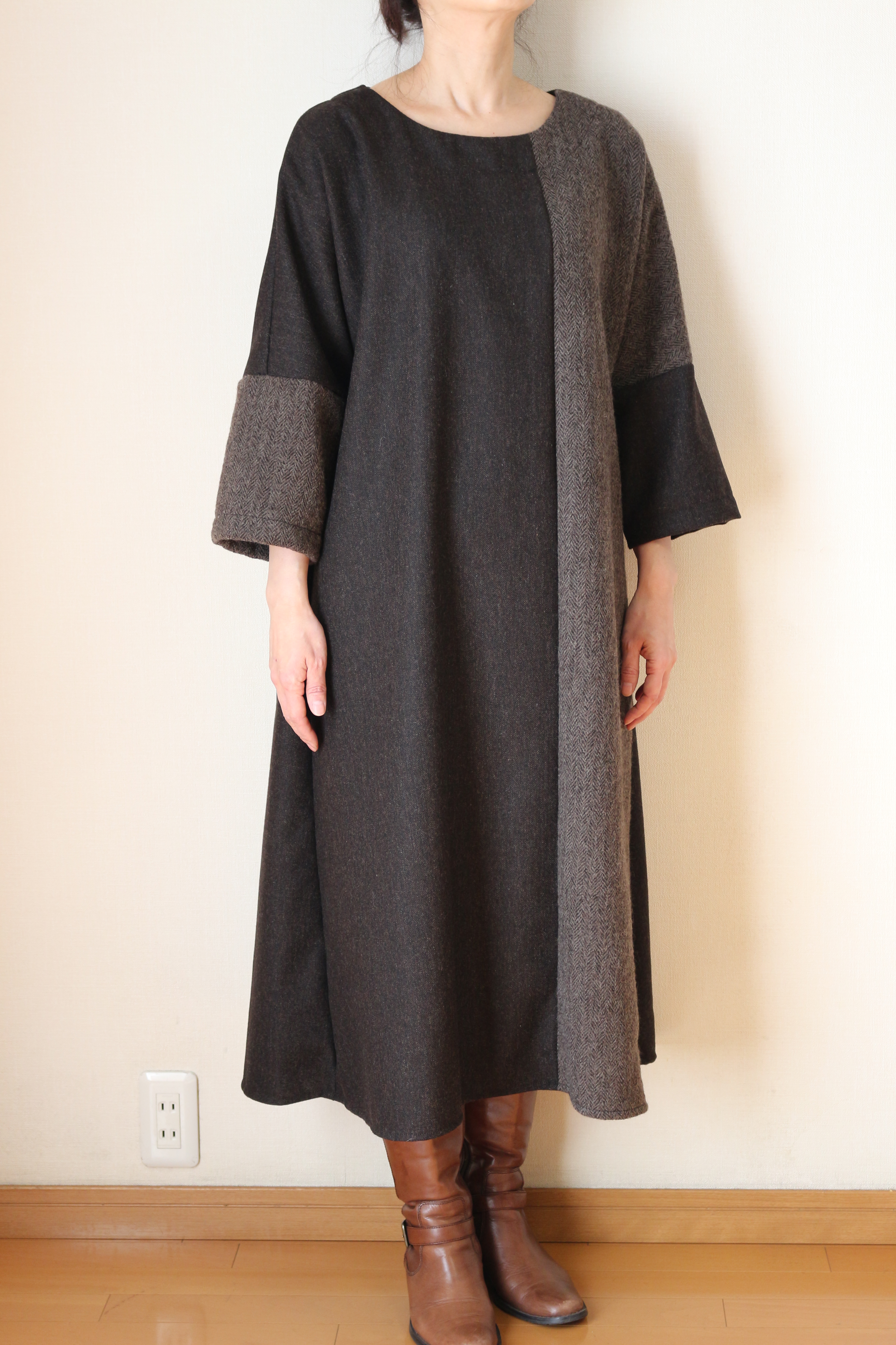 秋冬 バイカラーのロングワンピース チョコレート ヘリンボーン Iichi ハンドメイド クラフト作品 手仕事品の通販