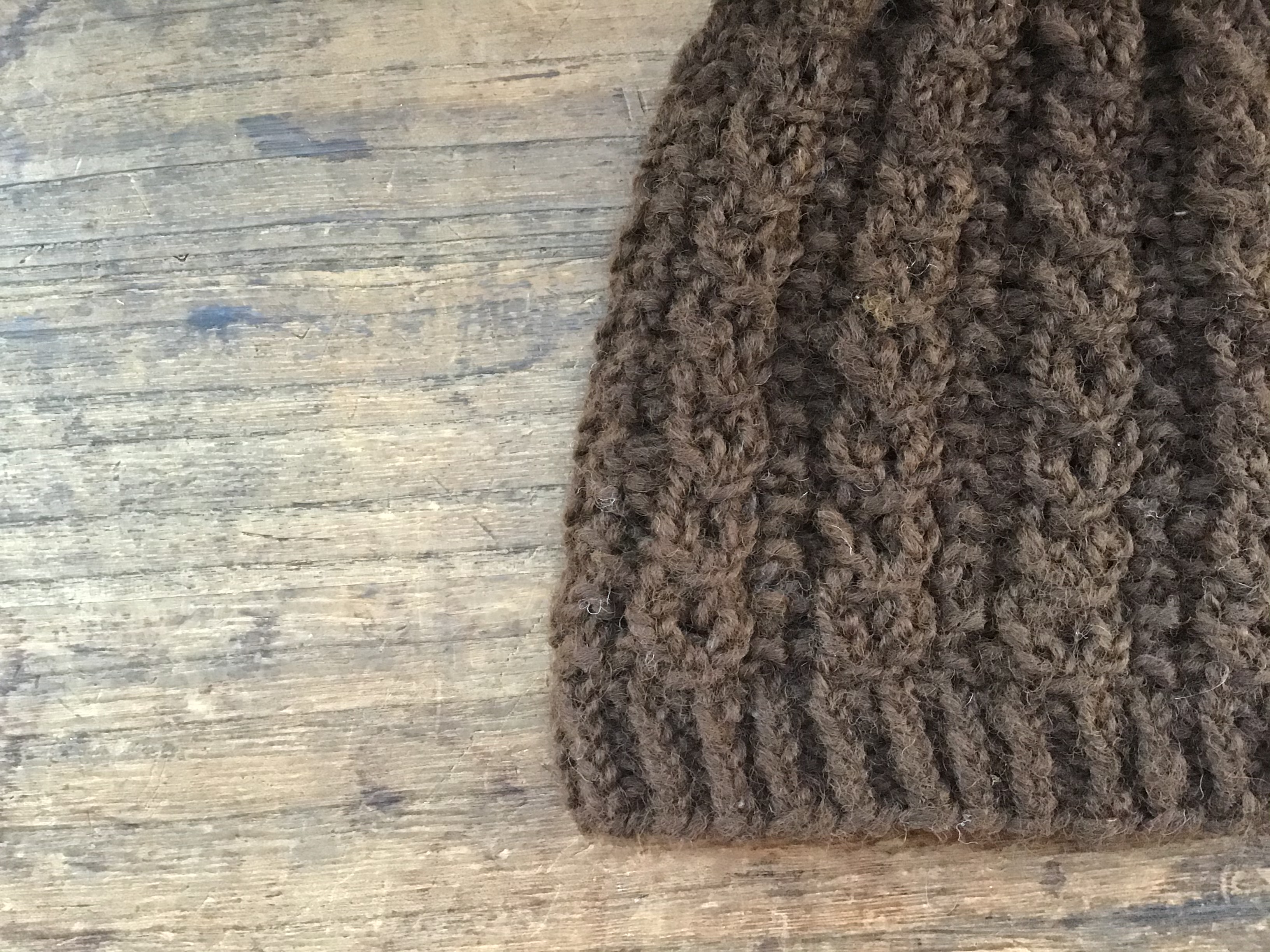 草木染め 手紡ぎ ニット帽 ケーブル Iichi ハンドメイド クラフト作品 手仕事品の通販