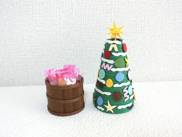 クラフトバンド クリスマスツリー 小物入れにもなるインテリア Iichi ハンドメイド クラフト作品 手仕事品の通販