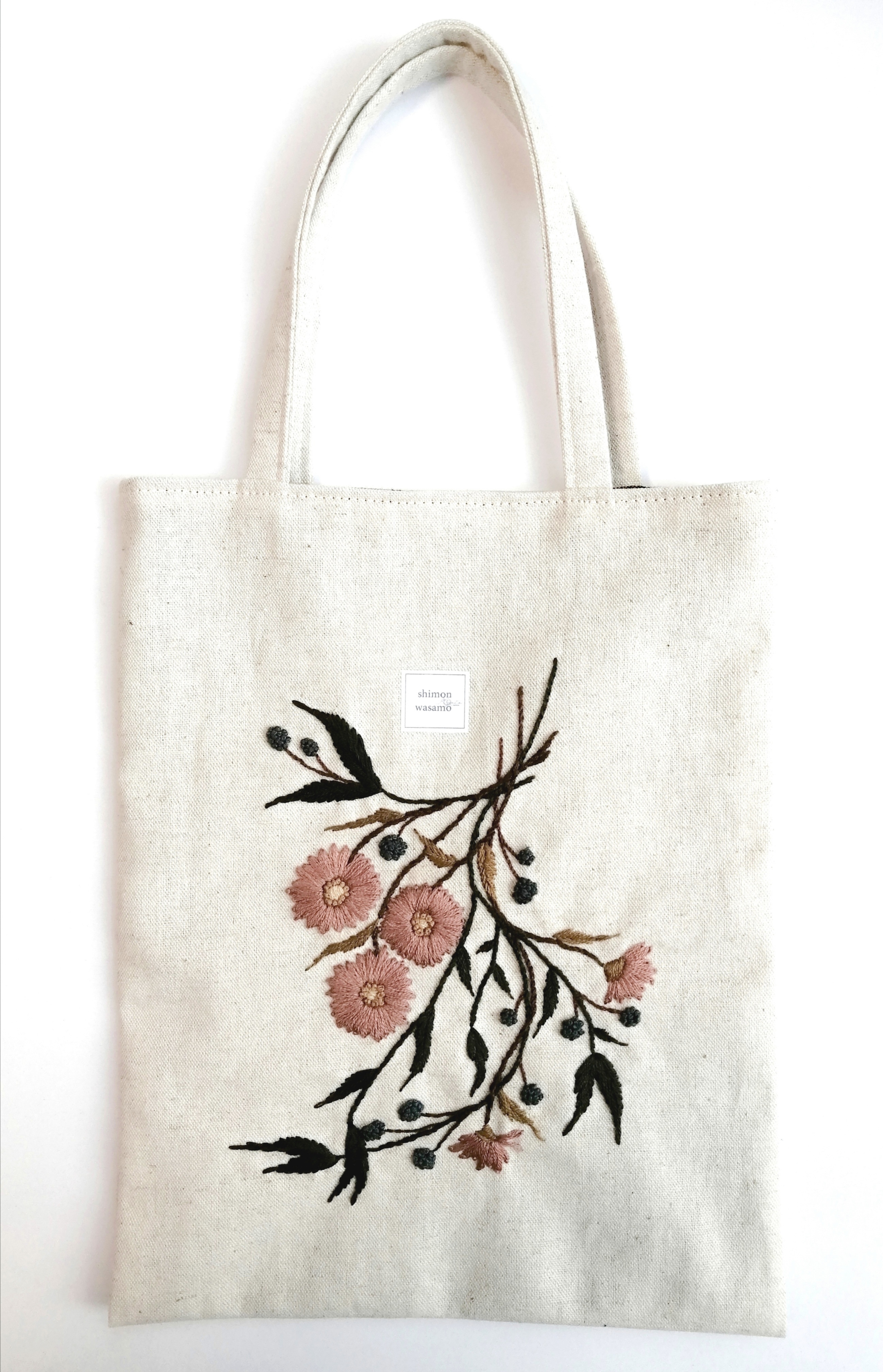 Shimontowasamo 寄り添う花刺繍 トートバッグ 受注制作 Iichi ハンドメイド クラフト作品 手仕事品の通販