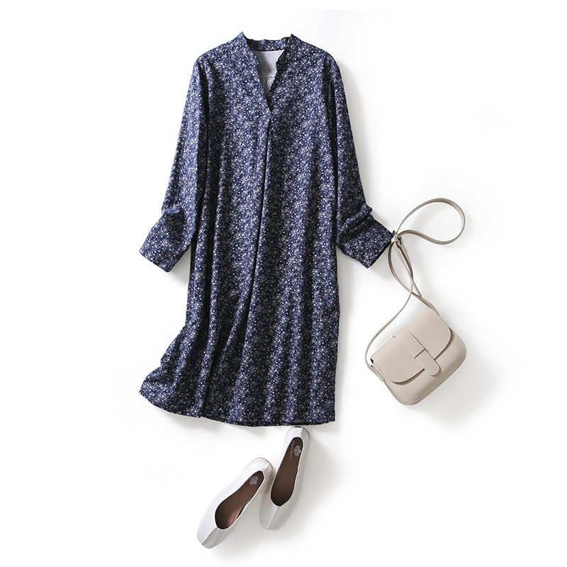 味わいのある秋冬ワンピース 起毛感ある素材 花柄ワンピース 4 Iichi ハンドメイド クラフト作品 手仕事品の通販