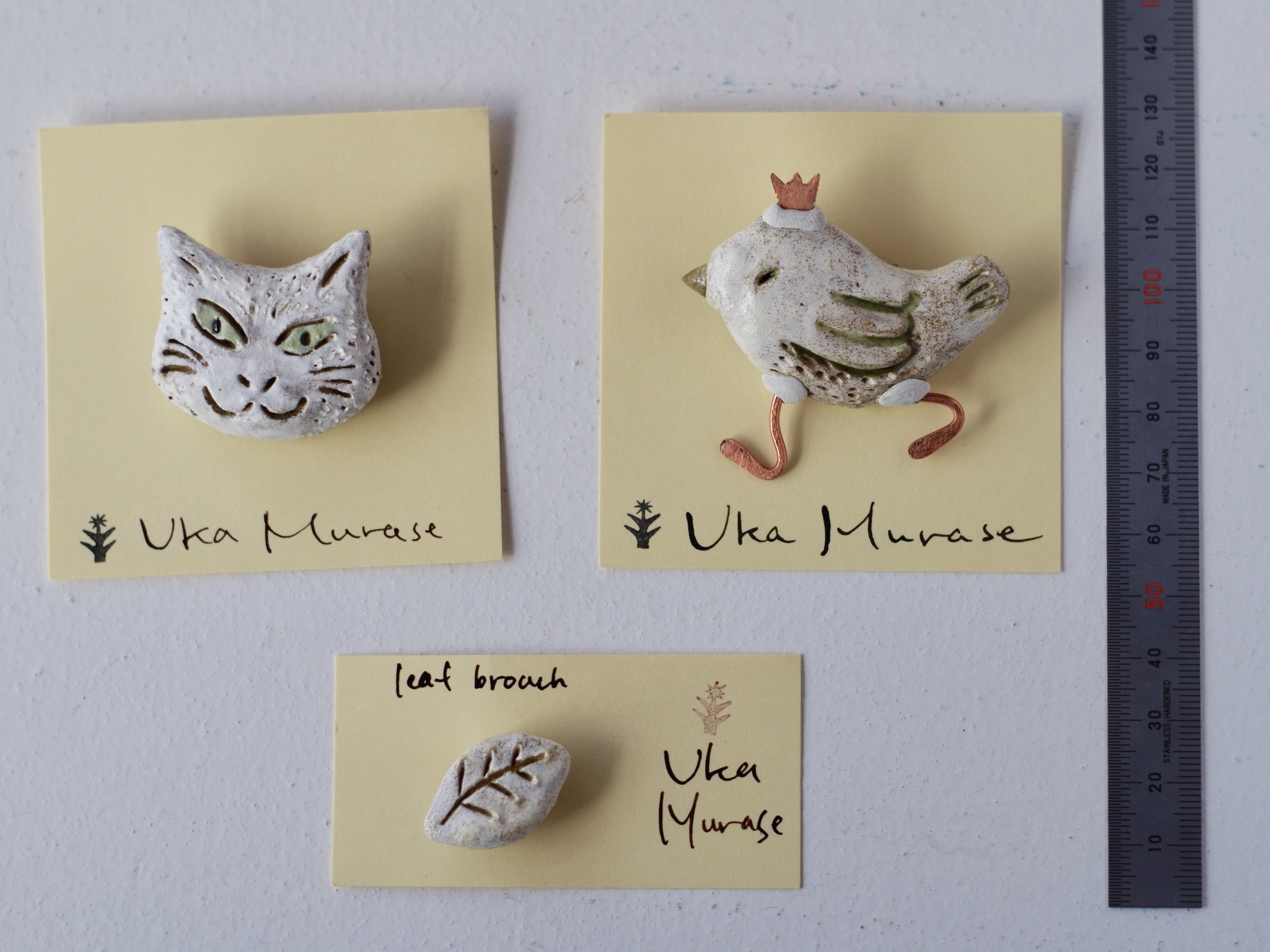 王様きどりと白ねこのブローチセット Iichi ハンドメイド クラフト作品 手仕事品の通販