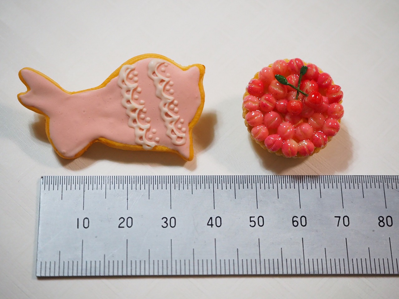 うさぎクッキーのブローチセット Iichi ハンドメイド クラフト作品 手仕事品の通販