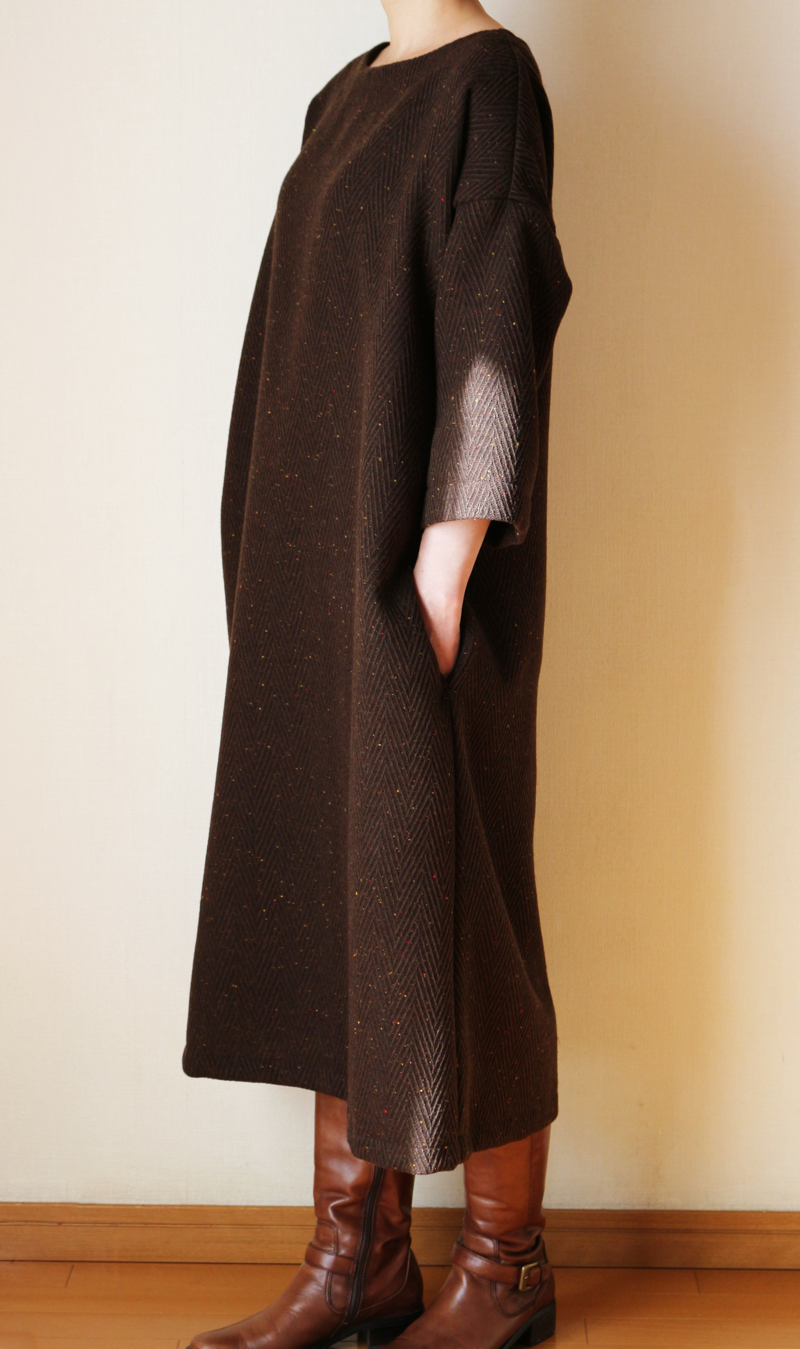 カラフルな粒入り ウール混ワンピース 茶色 即納 Iichi ハンドメイド クラフト作品 手仕事品の通販