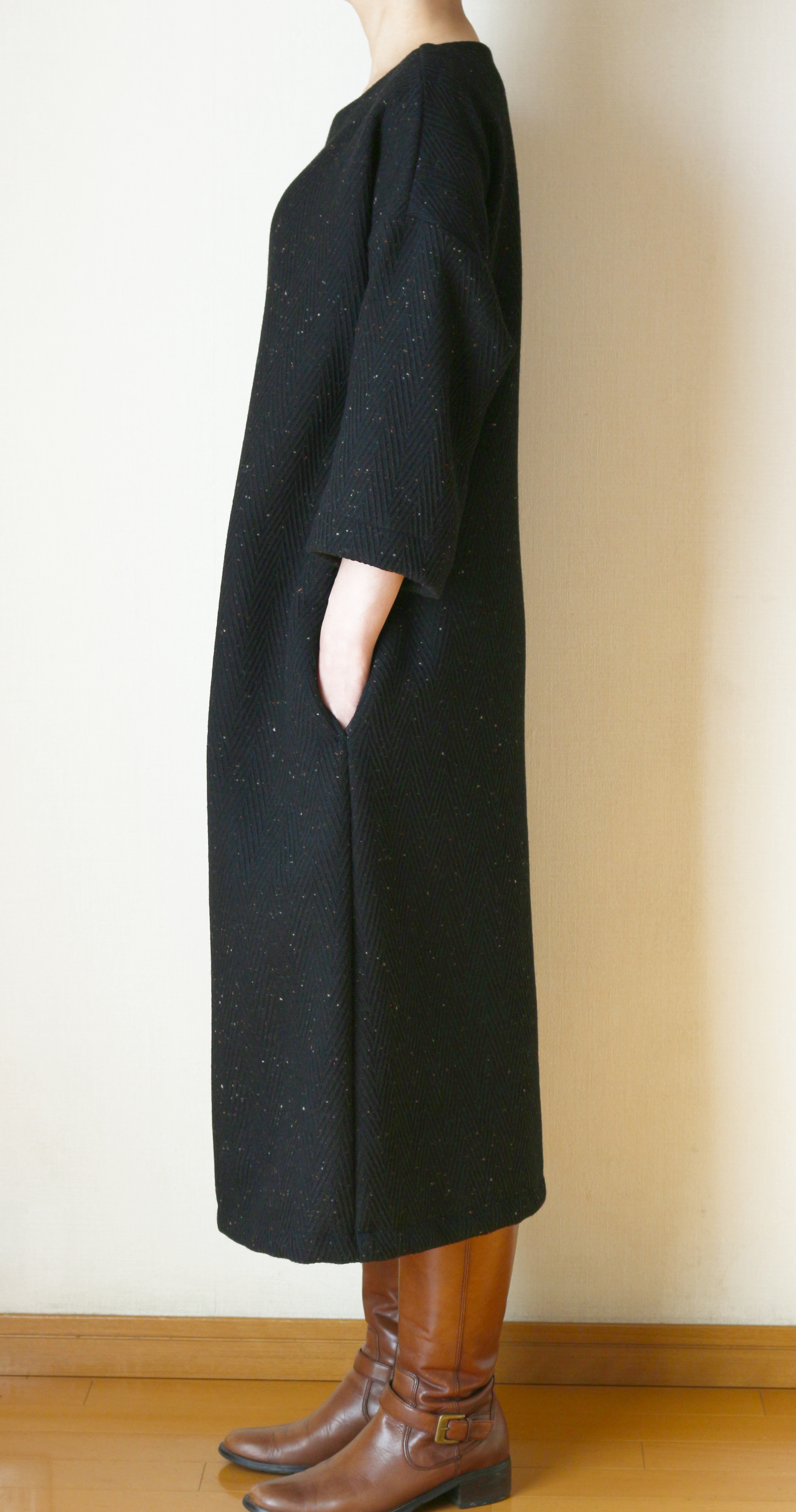 秋冬 カラフルな粒入り ウール混ワンピース 黒色 即納 Iichi ハンドメイド クラフト作品 手仕事品の通販
