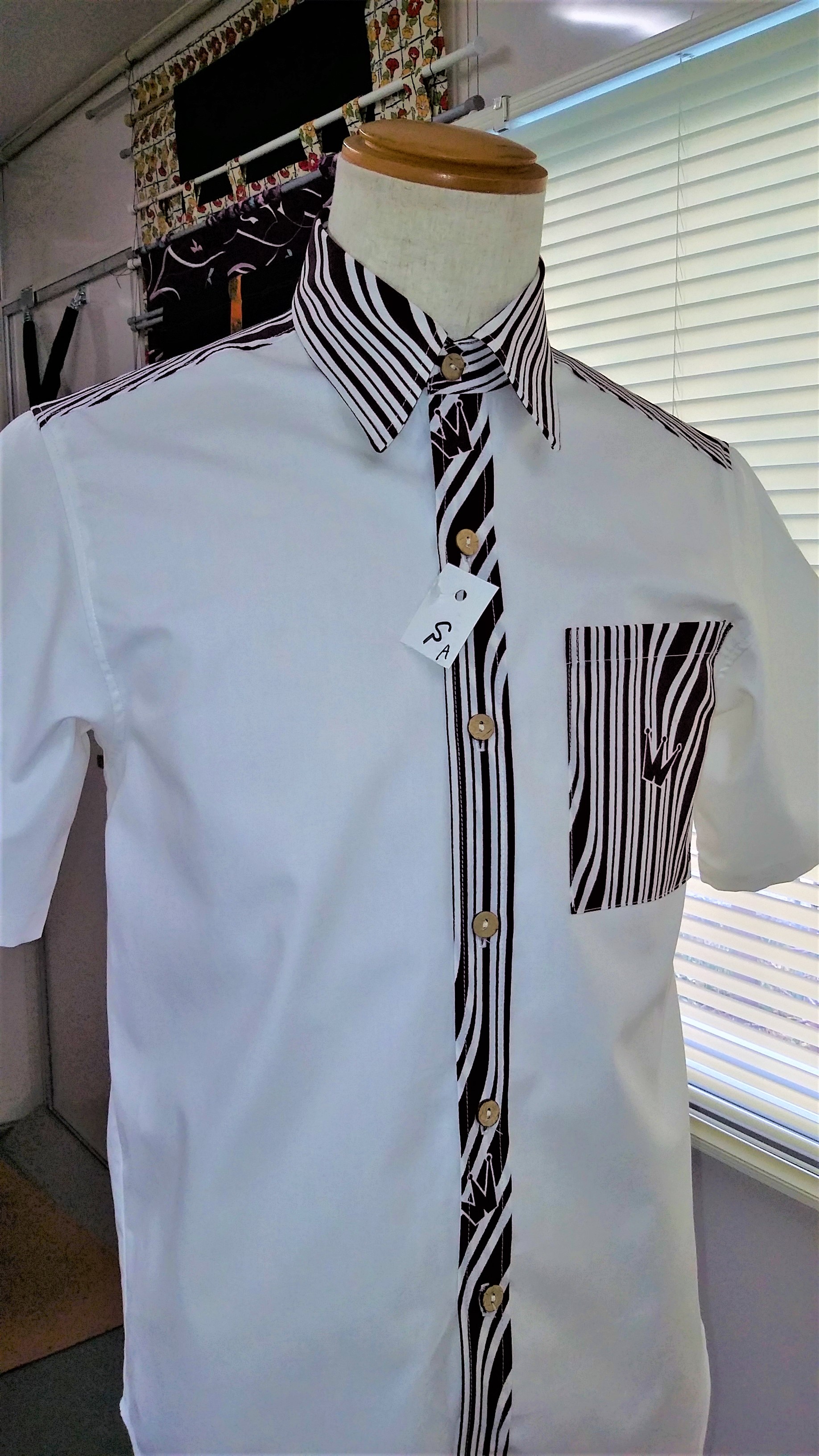 シャツカラー男女兼用でok サイズ S おしゃれなシャツ Iichi ハンドメイド クラフト作品 手仕事品の通販