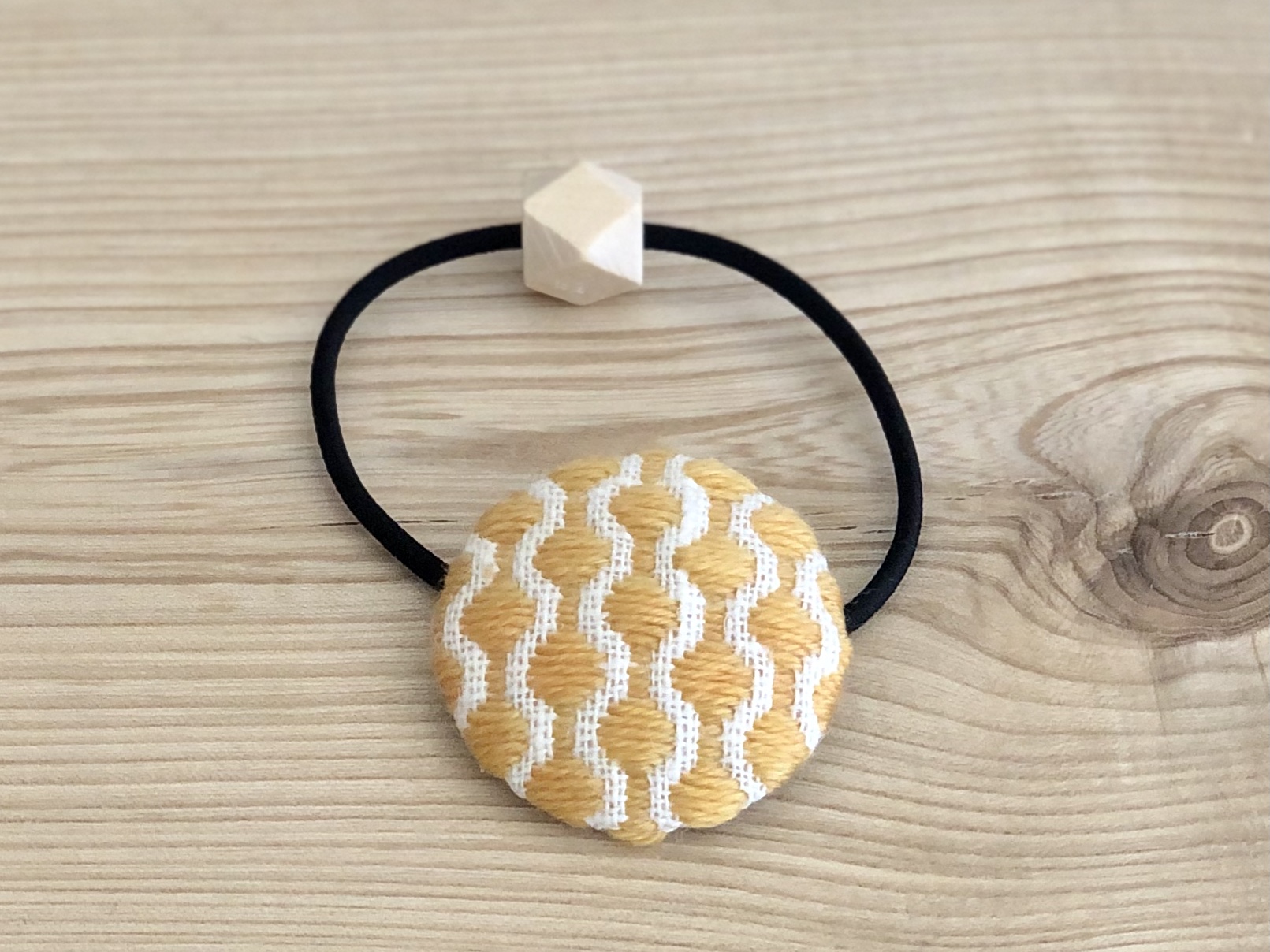 こぎん刺しヘアゴム モドコ オリジナル水玉 Iichi ハンドメイド クラフト作品 手仕事品の通販 こぎん刺しヘアゴム モドコ オリジナル水玉 Iichi ハンドメイド クラフト作品 手仕事品の通販