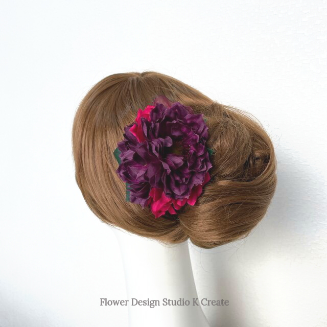 紫のダリアのヘアクリップ ダンス 髪飾り ヘアクリップ パープル アジサイ ダリア Iichi ハンドメイド クラフト作品 手仕事品の通販