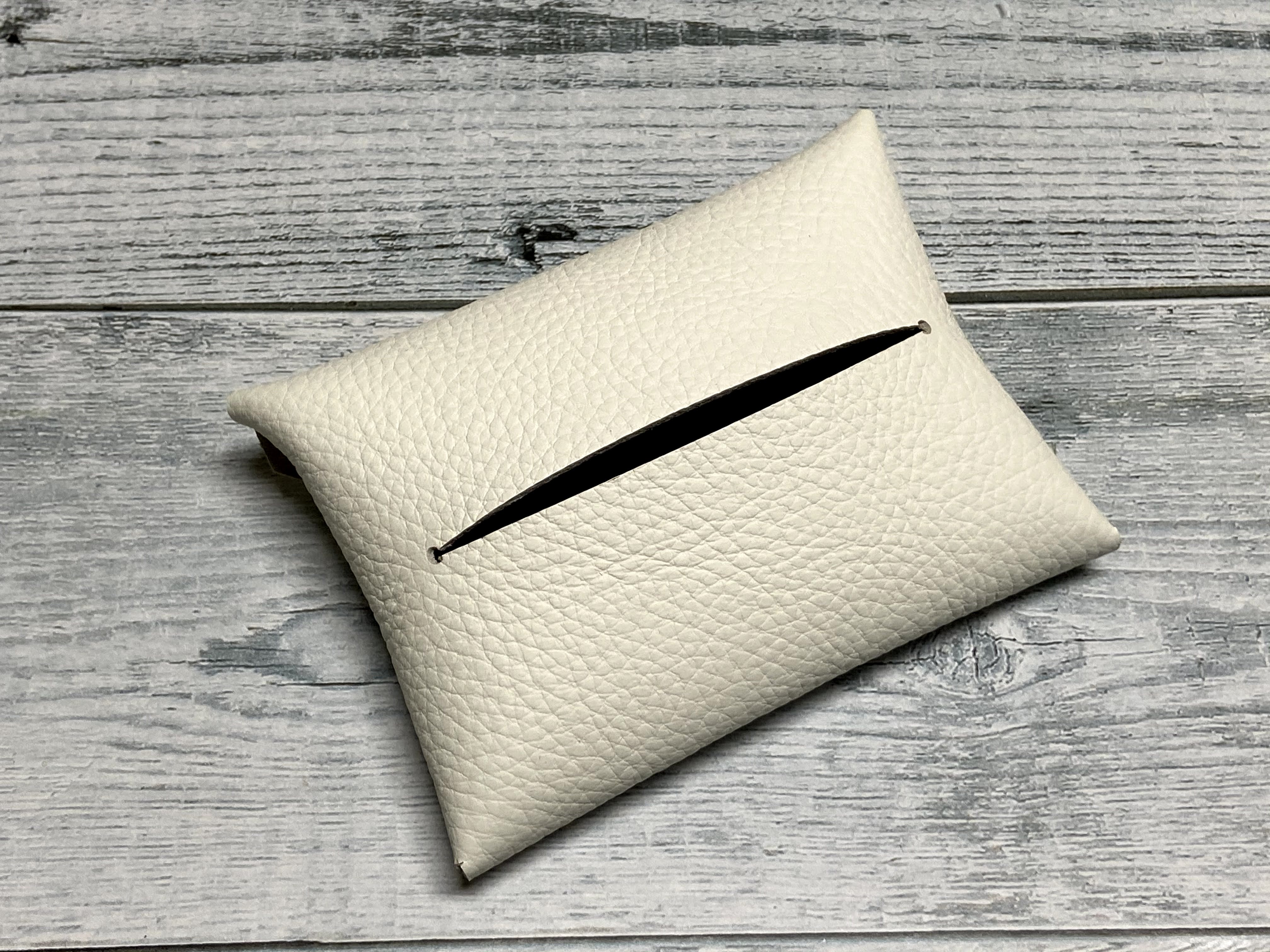 レザー ポケットティッシュケース 牛革 シュリンク 白 Iichi ハンドメイド クラフト作品 手仕事品の通販