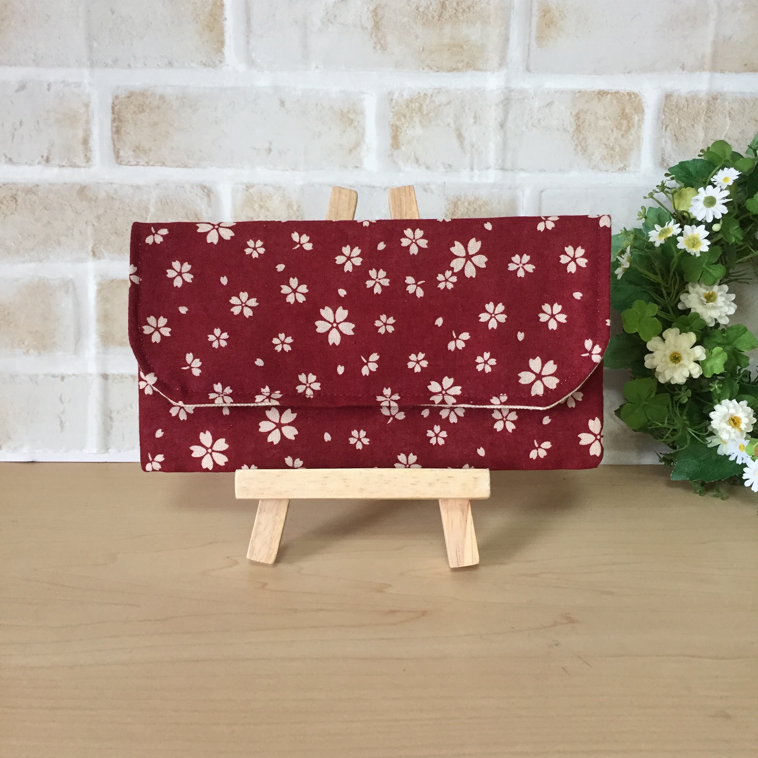 カトラリーケース マスクポーチ パスポートケース等 和風 小花柄 えんじ色 Iichi ハンドメイド クラフト作品 手仕事品の通販