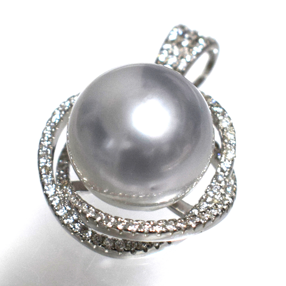 がございま 大粒白蝶真珠（パール）14mm・ダイヤモンド0.80ct・アンティークのような細やかな細工が見事なK18WGブローチ兼ペンダント