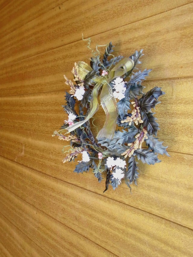 少し豊富な贈り物 ヒイラギに小花とピンクのお豆 サテン製 クリスマスリース 布リース Www Comisariatolosandes Com