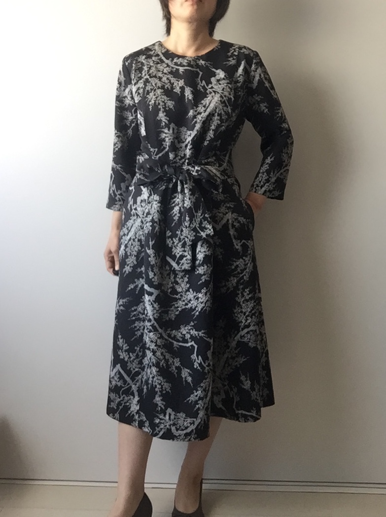 着物リメイクワンピース 夜桜 Iichi ハンドメイド クラフト作品 手仕事品の通販