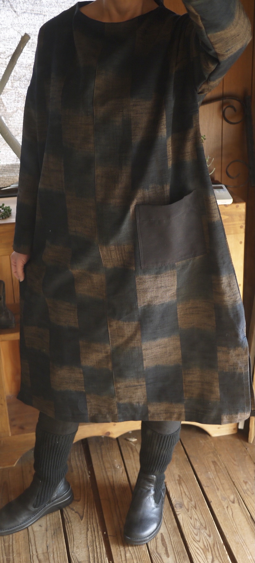 藍と泥染久留米スリットワンピース Iichi ハンドメイド クラフト作品 手仕事品の通販