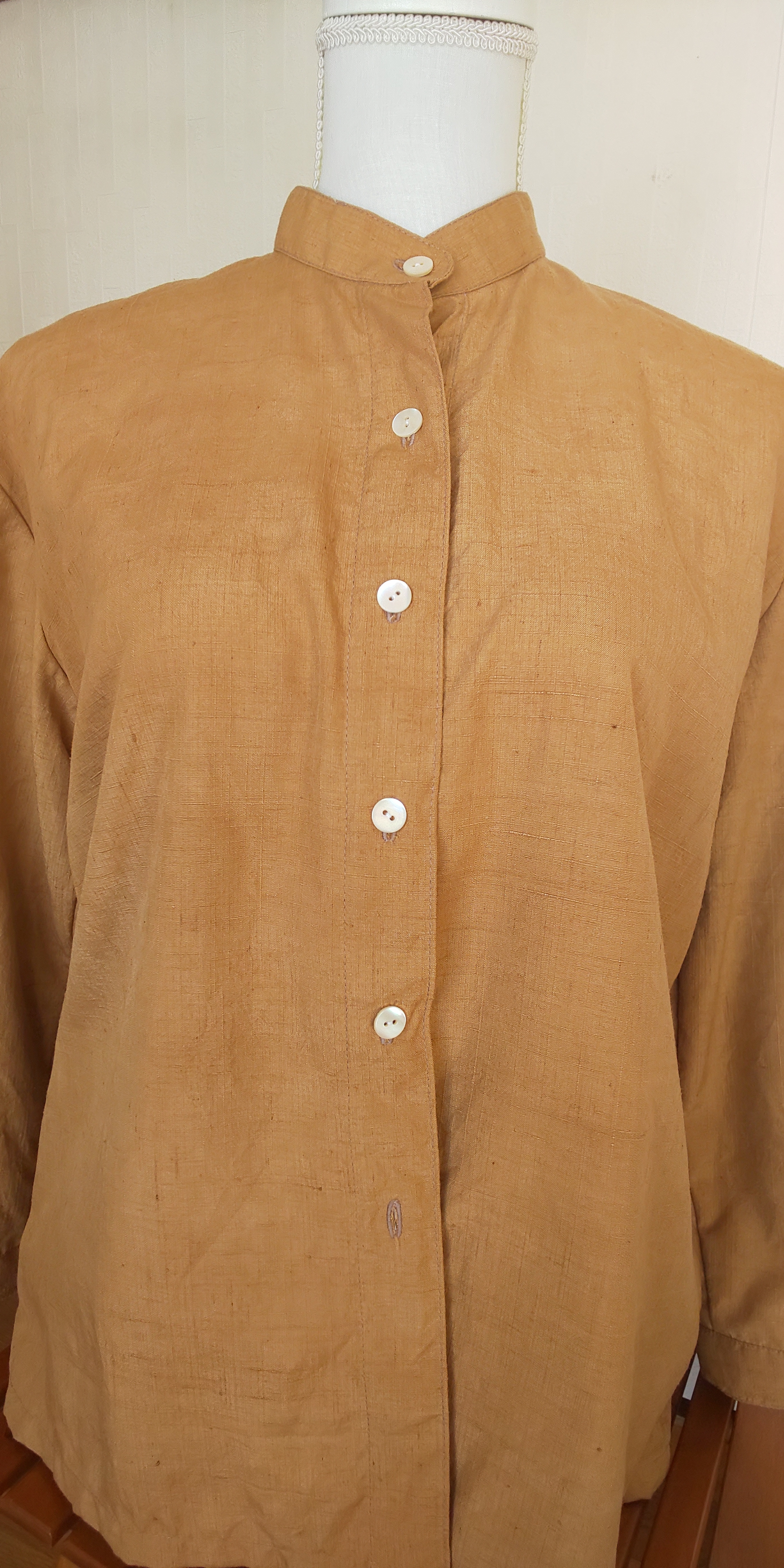 紅茶染め紬のシャツ Iichi ハンドメイド クラフト作品 手仕事品の通販