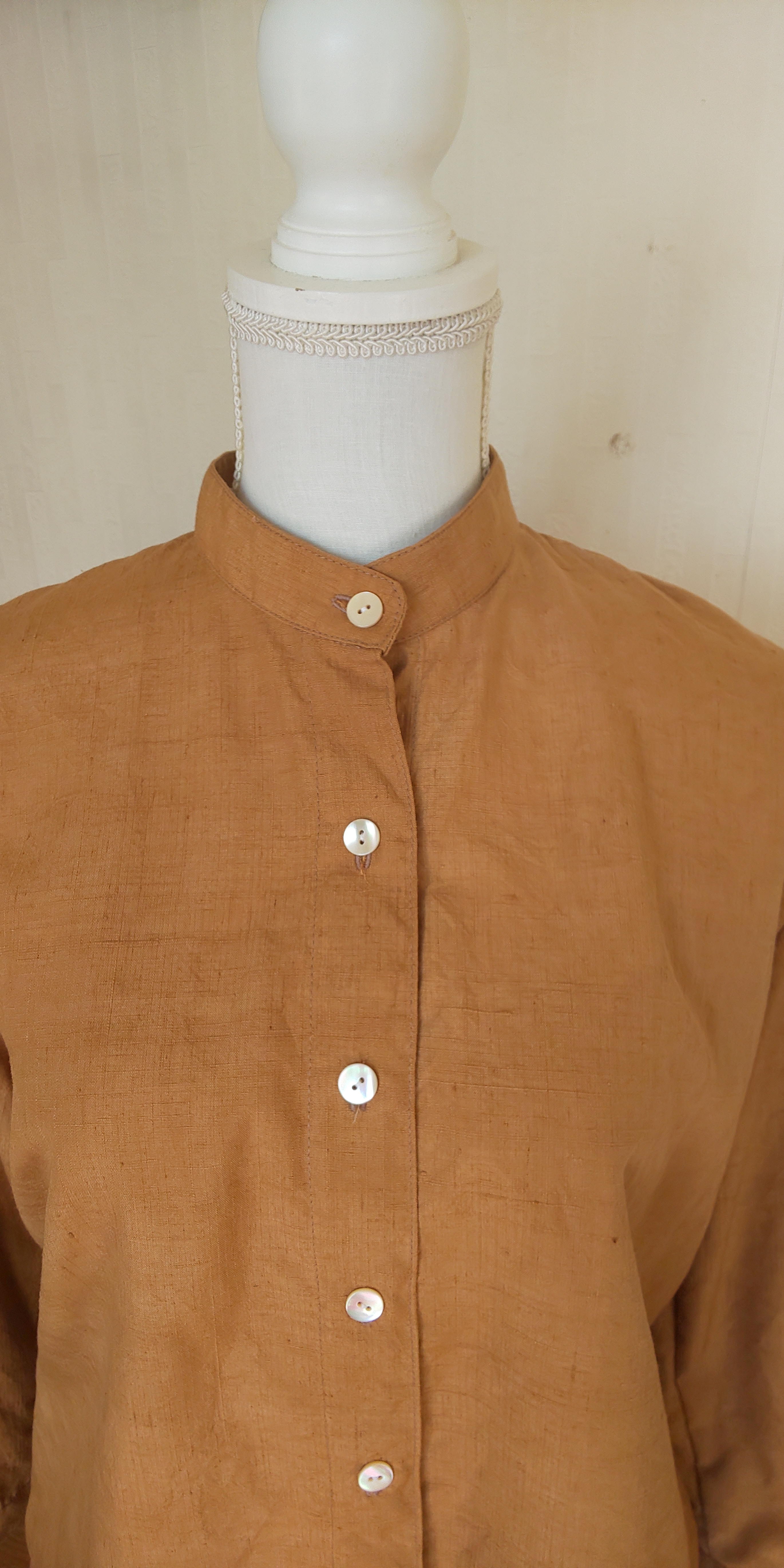 紅茶染め紬のシャツ Iichi ハンドメイド クラフト作品 手仕事品の通販