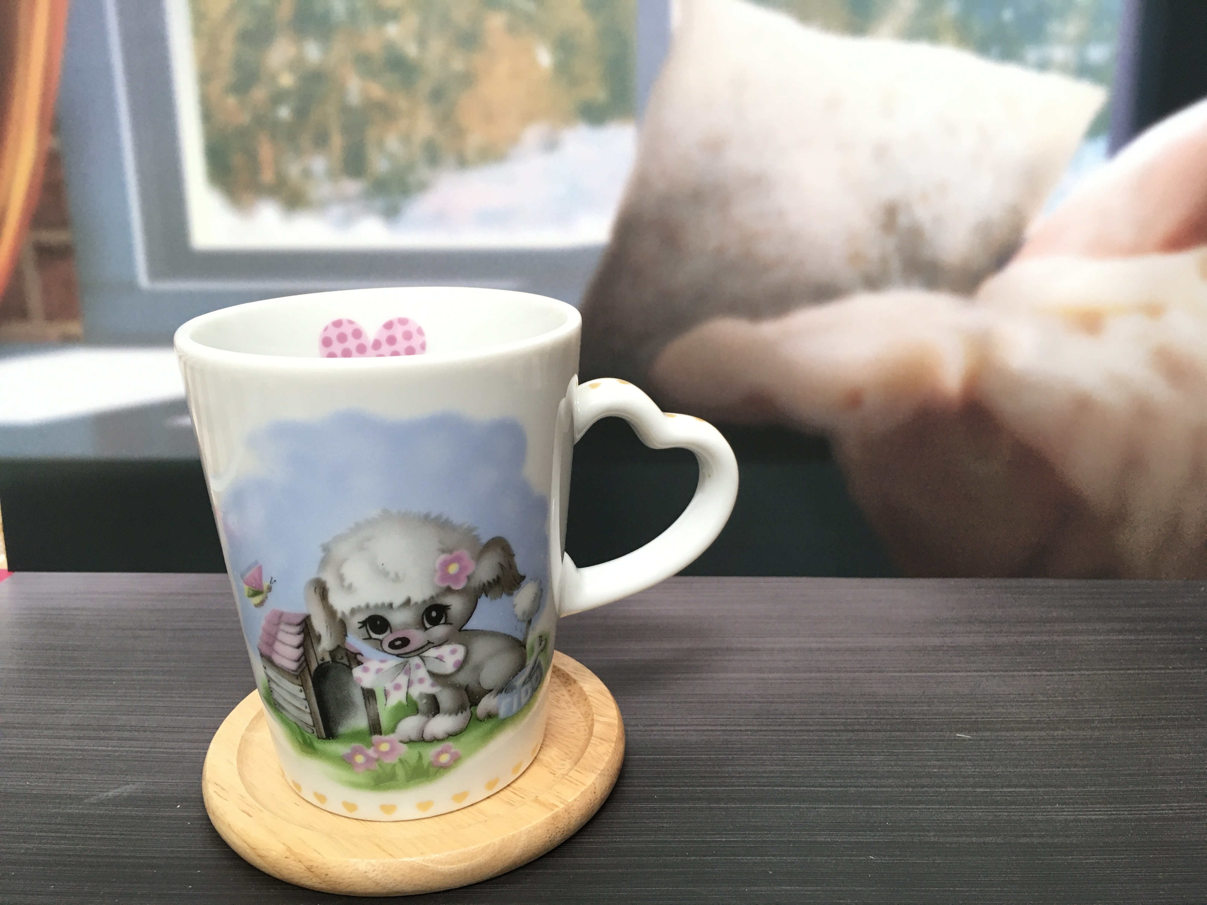 トイプードルとロバ ハートの持ち手マグカップ Iichi ハンドメイド クラフト作品 手仕事品の通販