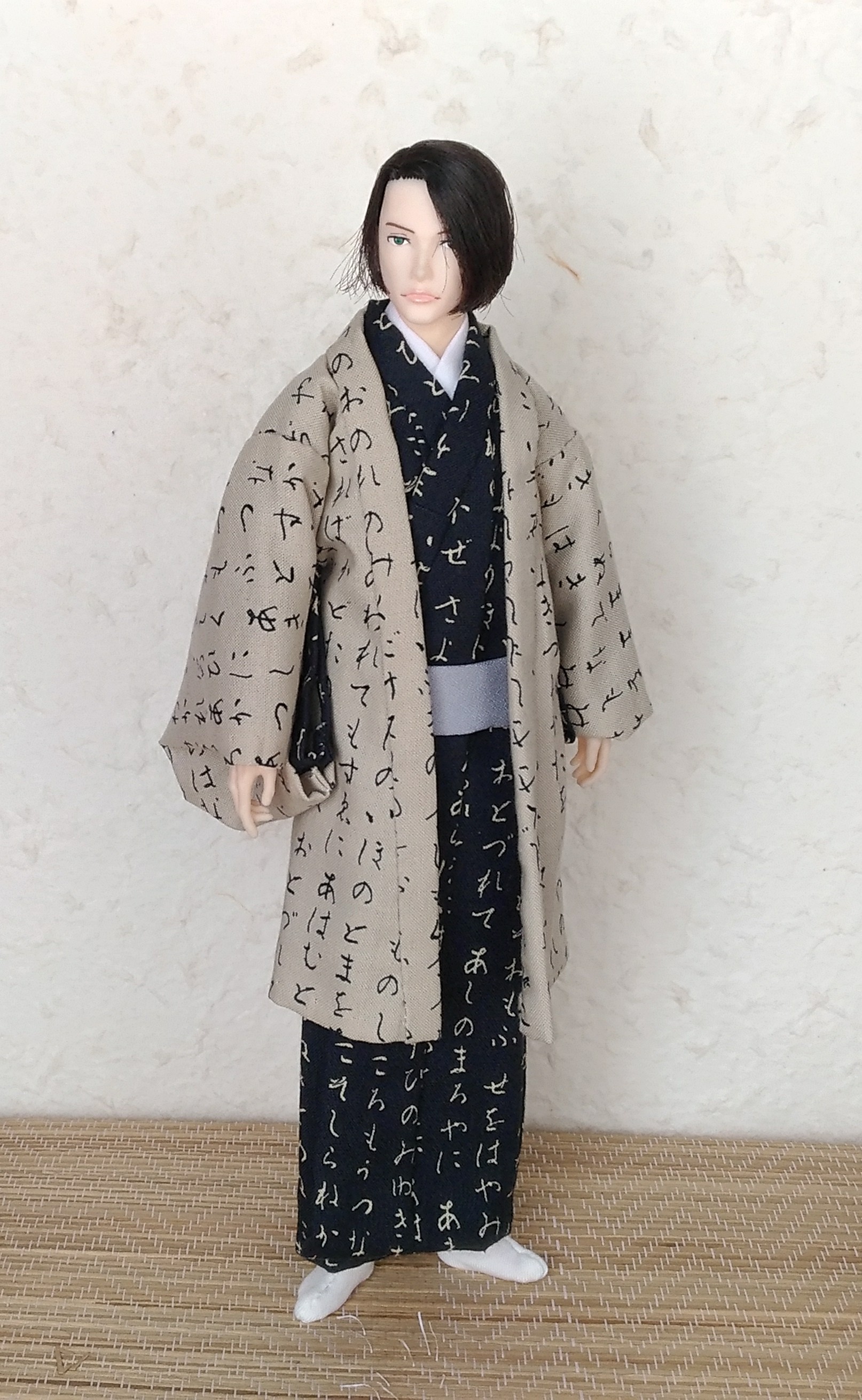 歌詠み衣 黒 29cm男子ドール着物と羽織り Iichi ハンドメイド クラフト作品 手仕事品の通販