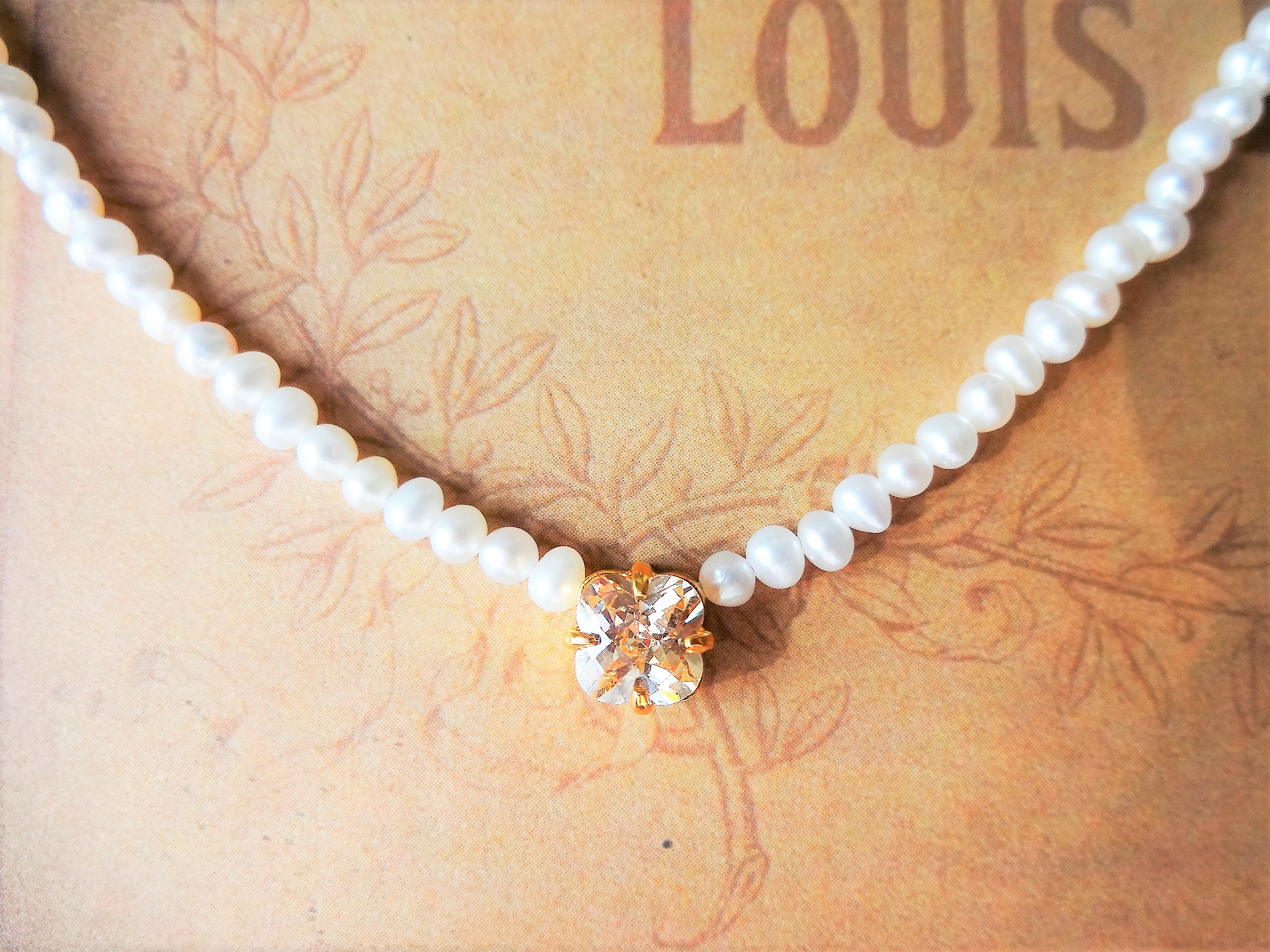 フラワービジューのパールネックレス Iichi ハンドメイド クラフト作品 手仕事品の通販