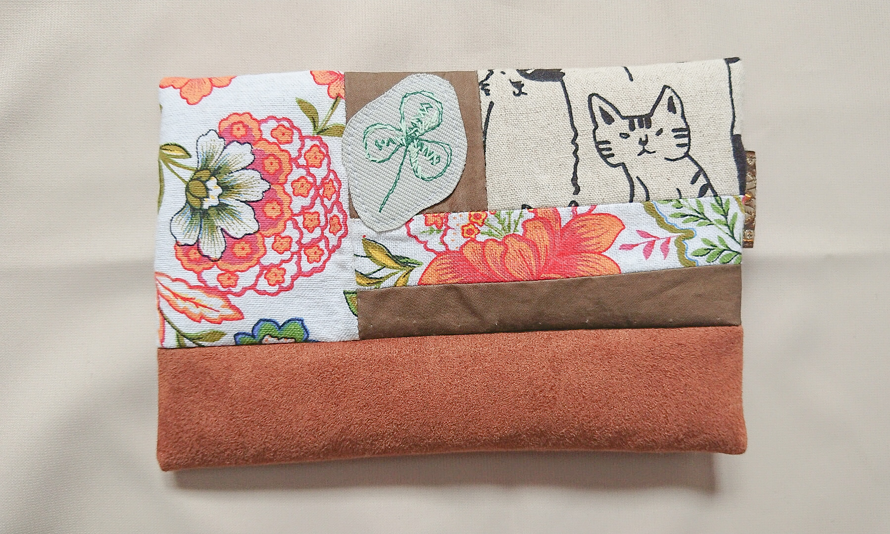 パッチワーク刺繍フラットポーチ Brown Iichi ハンドメイド クラフト作品 手仕事品の通販