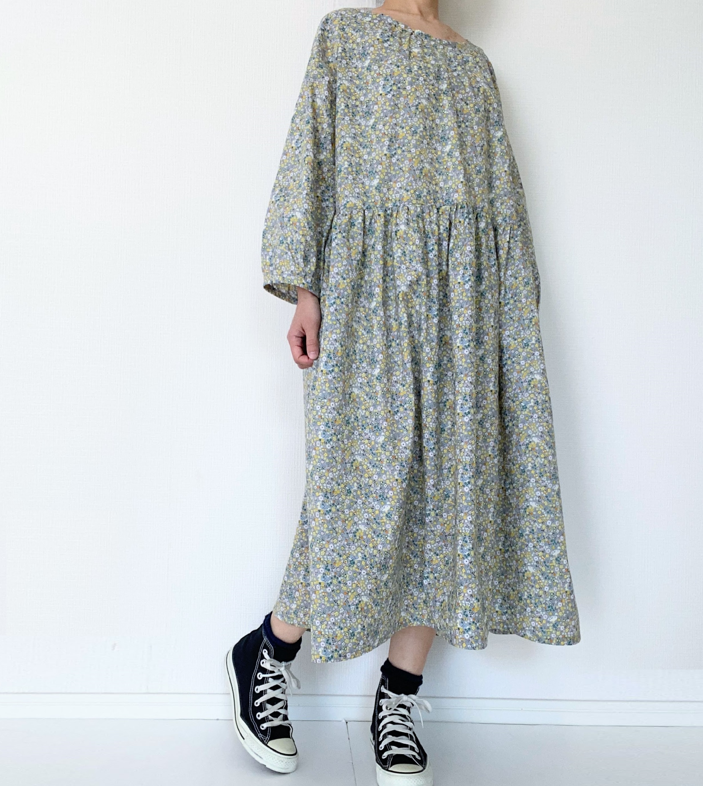 春に 鴨と花柄 ゆったり長袖ラグランワンピース コットン100 ライトグレー Iichi ハンドメイド クラフト作品 手仕事品の通販