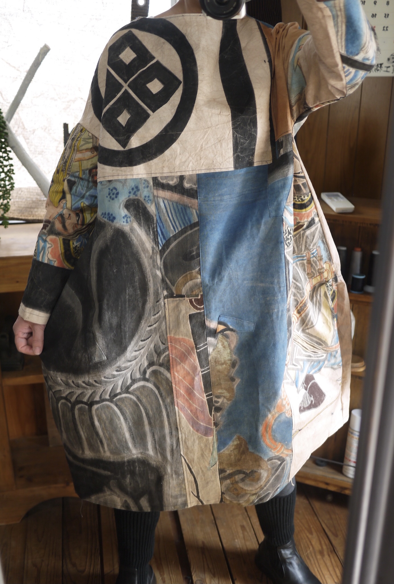 柿渋染幟旗からコクーンワンピース | iichi ハンドメイド・クラフト
