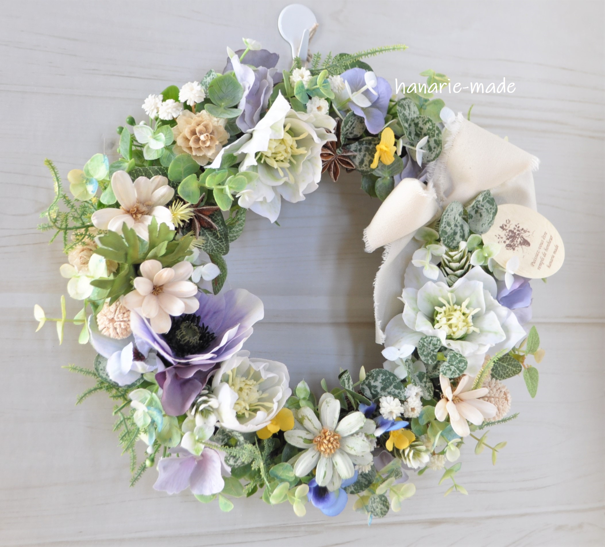 アネモネとクリスマスローズ リース パープル ライトグリーン リボン ナチュラル Iichi ハンドメイド クラフト作品 手仕事品の通販