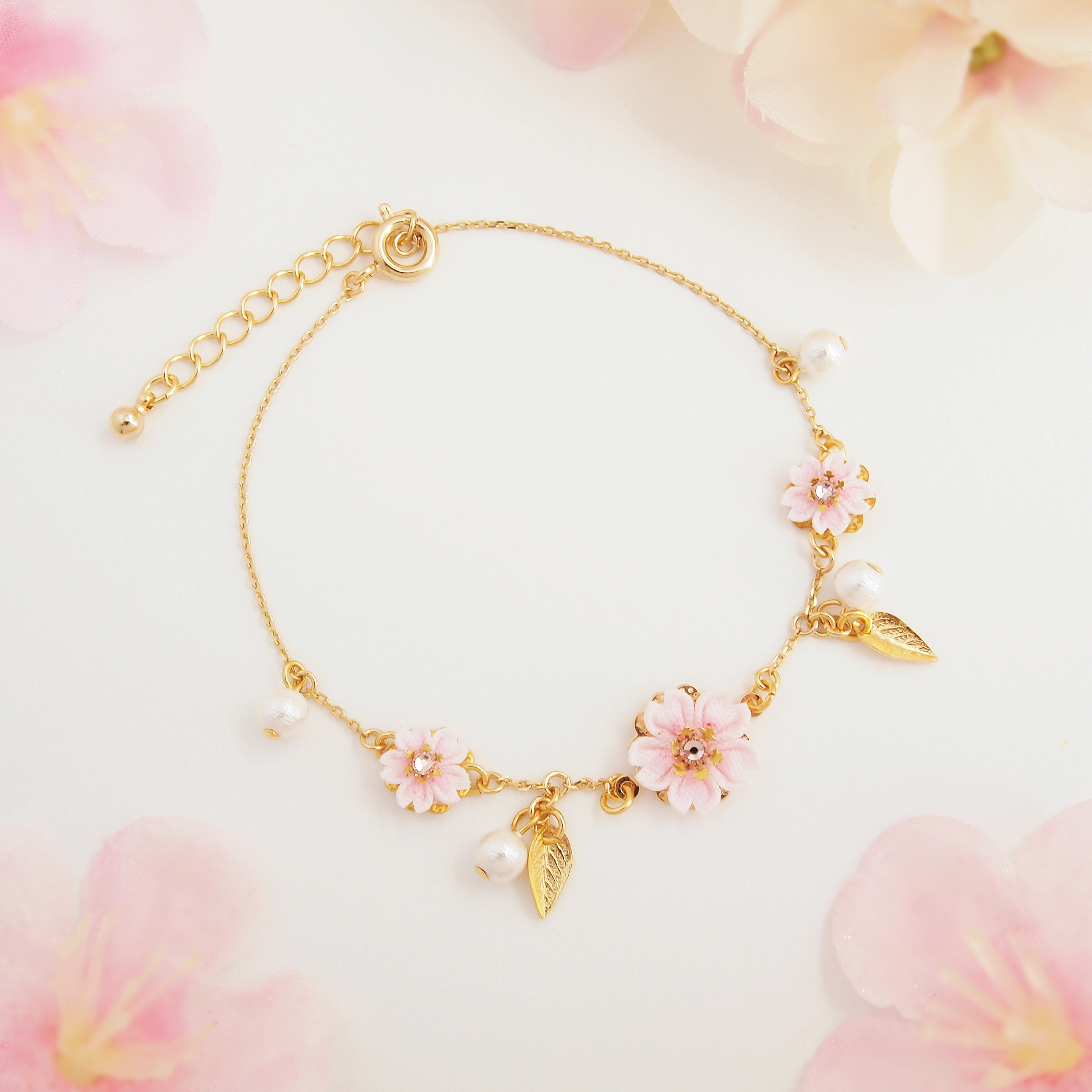 つまみ細工 桜のブレスレット 花の宴 Iichi ハンドメイド クラフト作品 手仕事品の通販