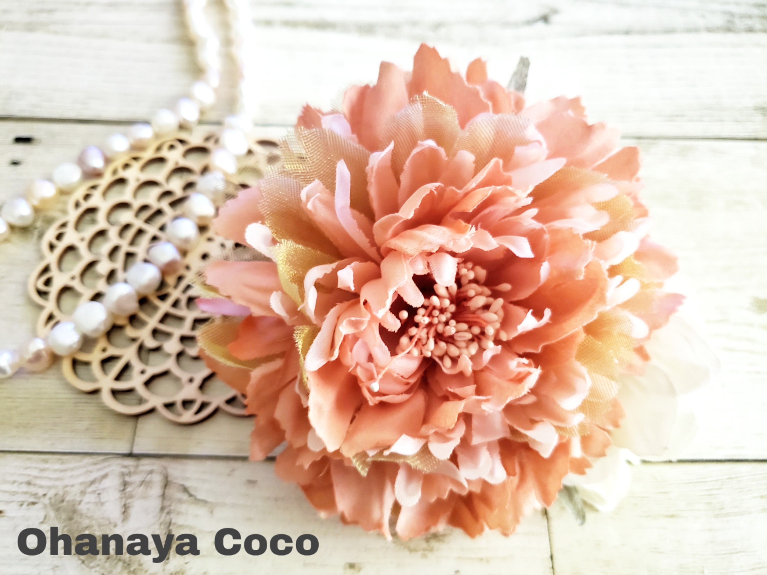 サーモンピンク くすみ色ピオニーのコサージュ No Iichi ハンドメイド クラフト作品 手仕事品の通販