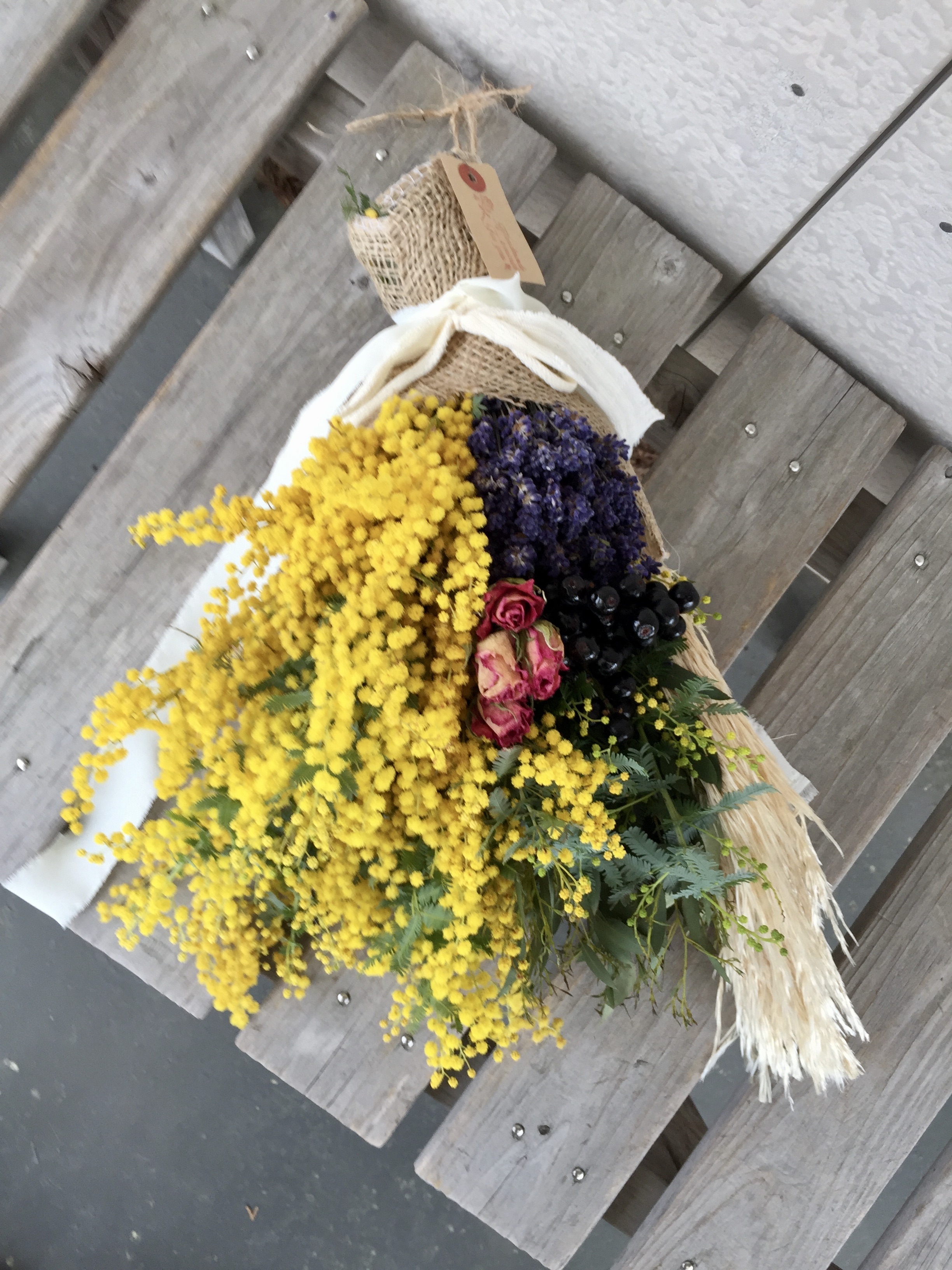 ミモザとラベンダーの花束 Iichi ハンドメイド クラフト作品 手仕事品の通販