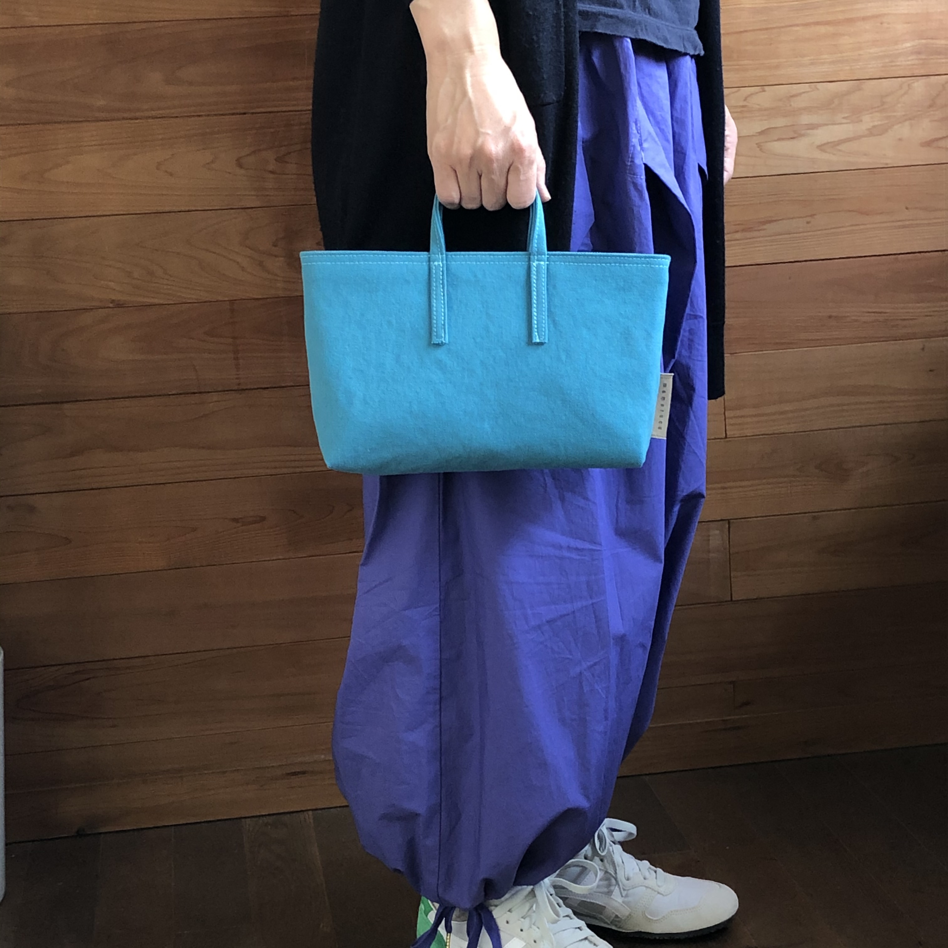 Miniバッグ 横タイプ ターコイズブルー ベージュ Iichi ハンドメイド クラフト作品 手仕事品の通販