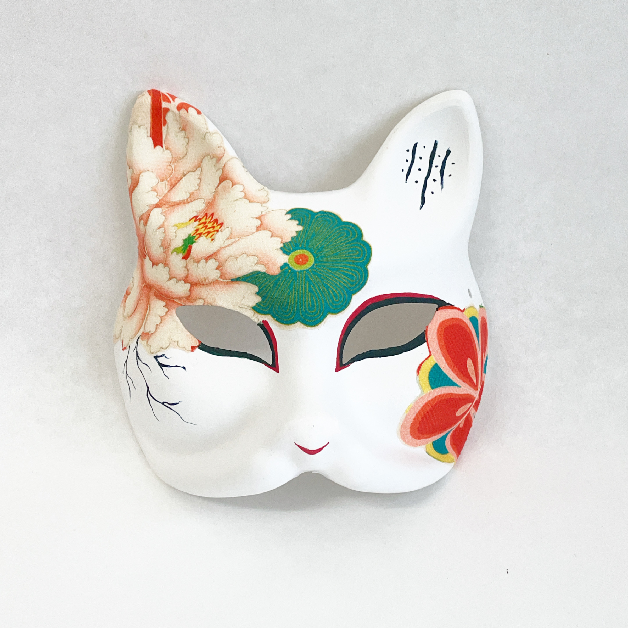 一閑張り猫面 “牡丹” | iichi ハンドメイド・クラフト作品・手仕事品の通販
