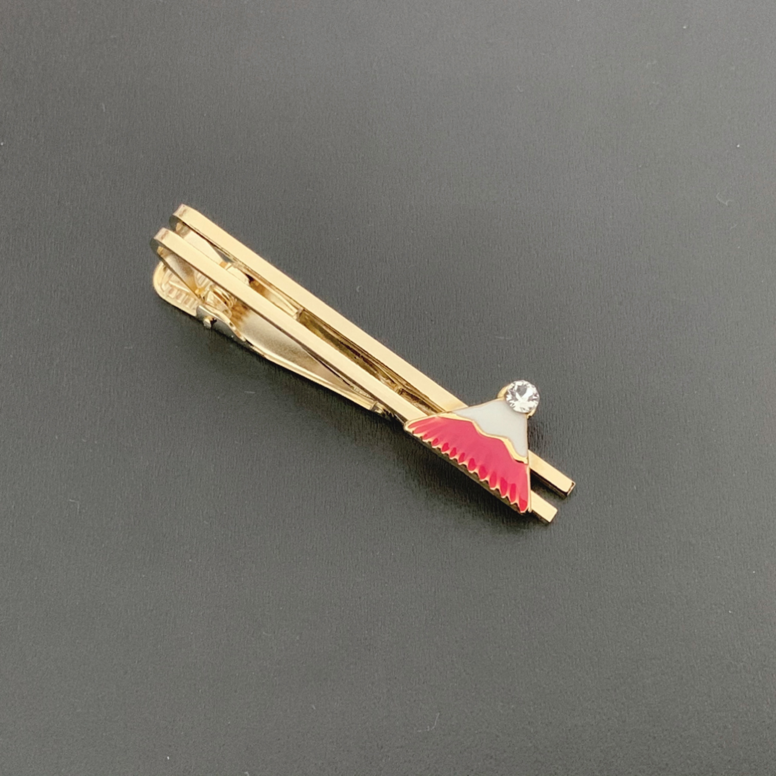 ダイヤモンド赤富士のネクタイピン Iichi ハンドメイド クラフト作品 手仕事品の通販