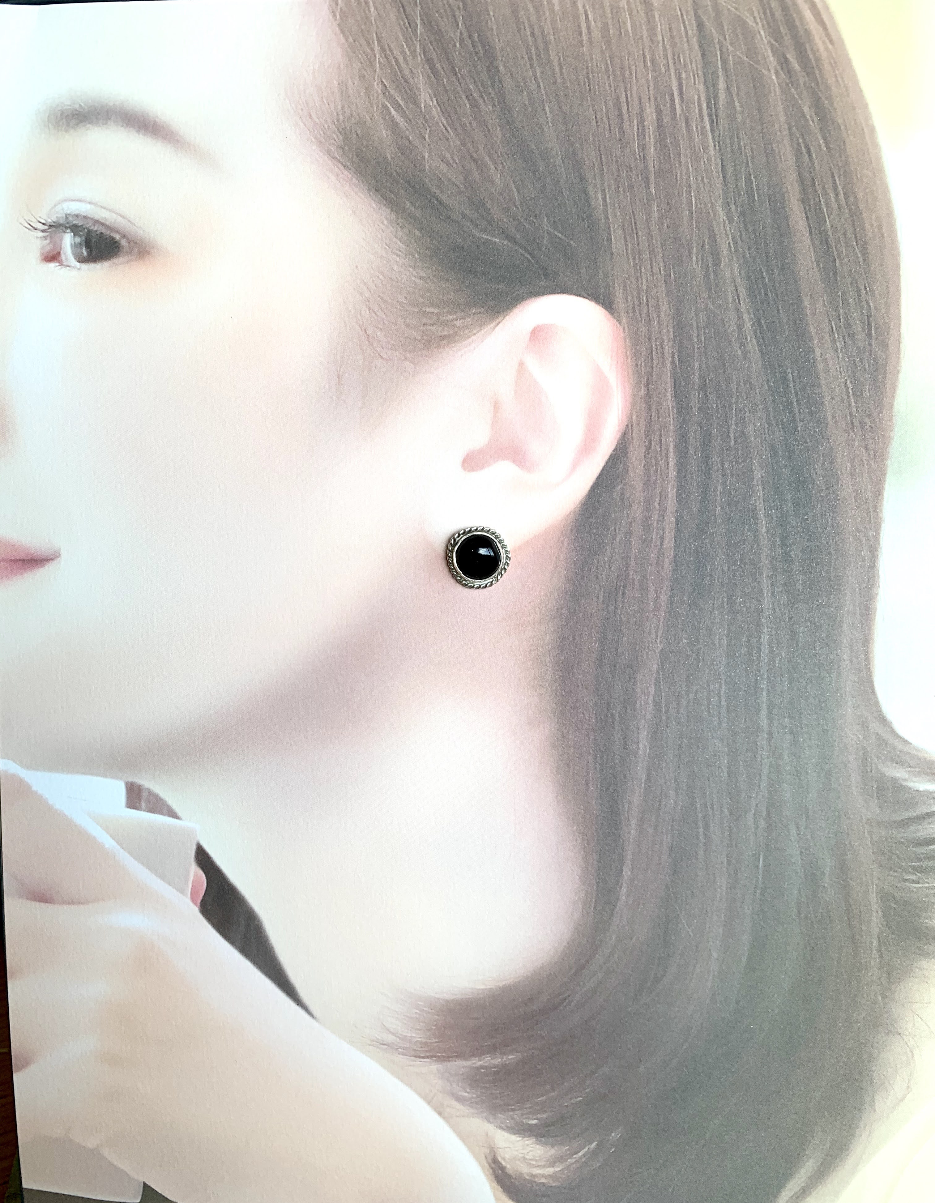 ブラックオニキスのシルバーピアス | iichi ハンドメイド・クラフト 