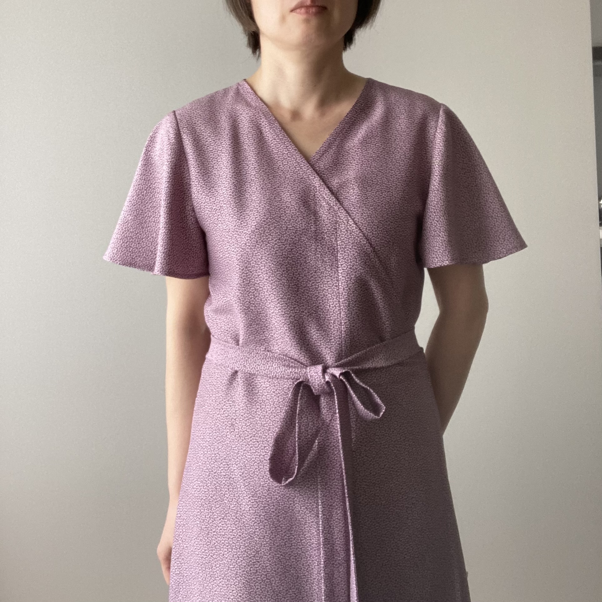 着物リメイクワンピース 江戸小紋紫小花のカシュクールワンピース Iichi ハンドメイド クラフト作品 手仕事品の通販